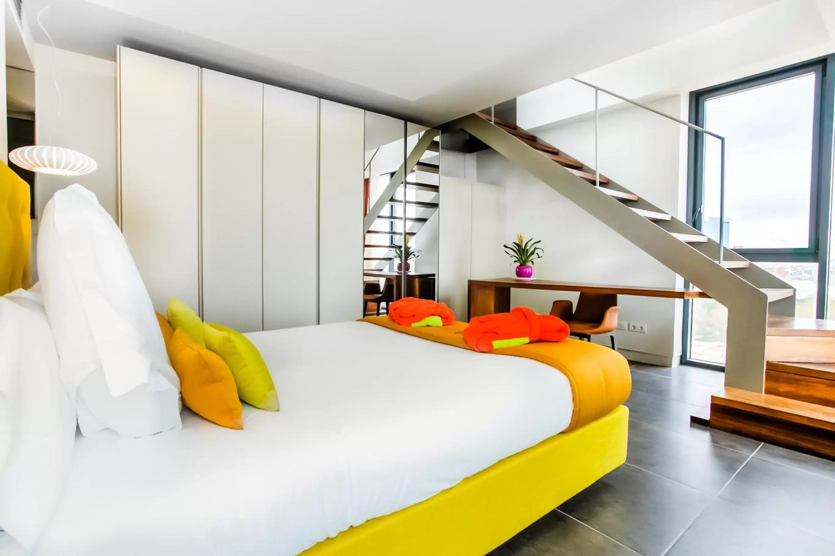 Bedroom, Bed in Cosmo Apartments Sants