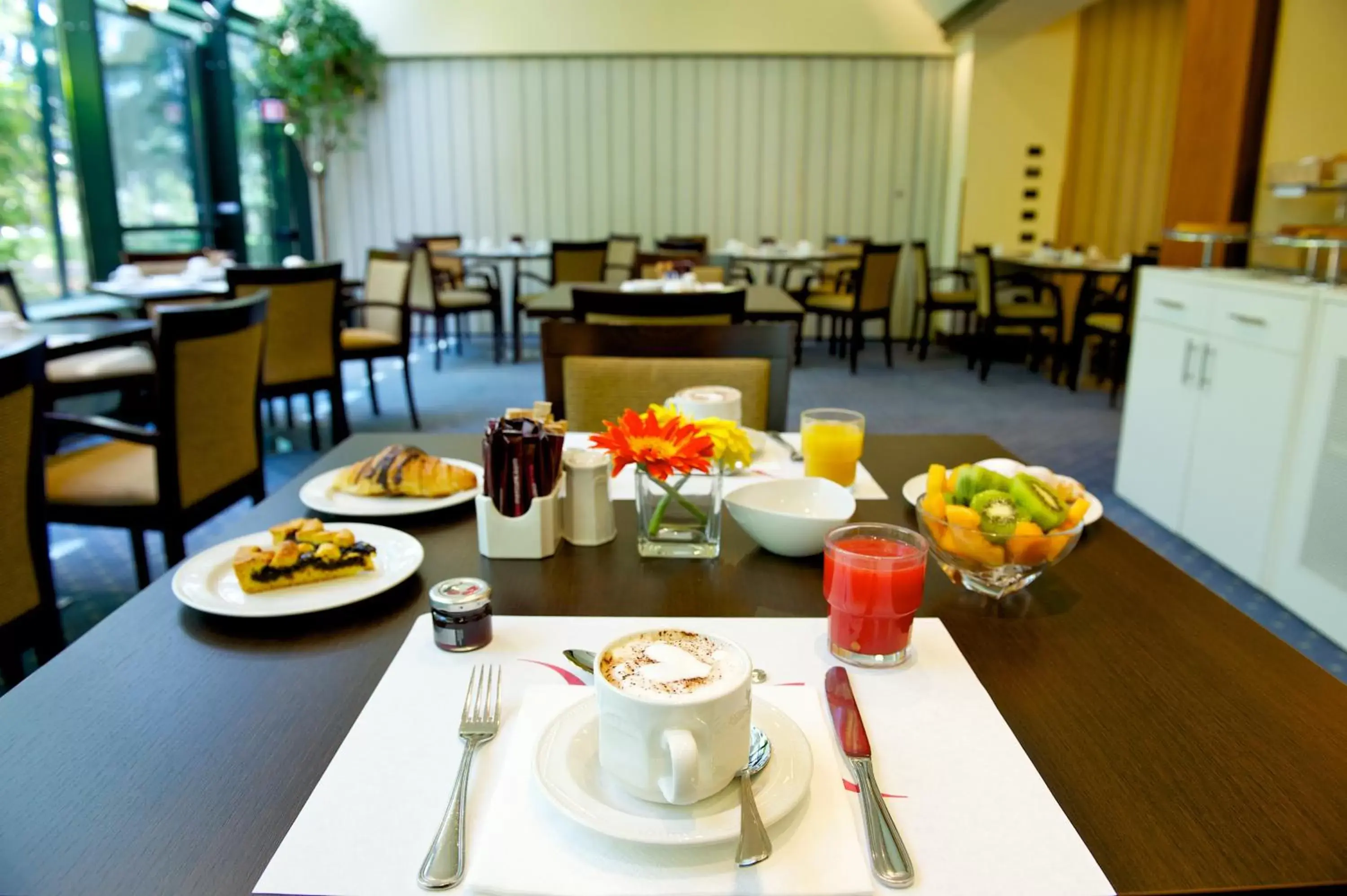 Restaurant/places to eat in Mercure Reggio Emilia Centro Astoria Restaurant/places to eat in Mercure Reggio Emilia Centro Astoria