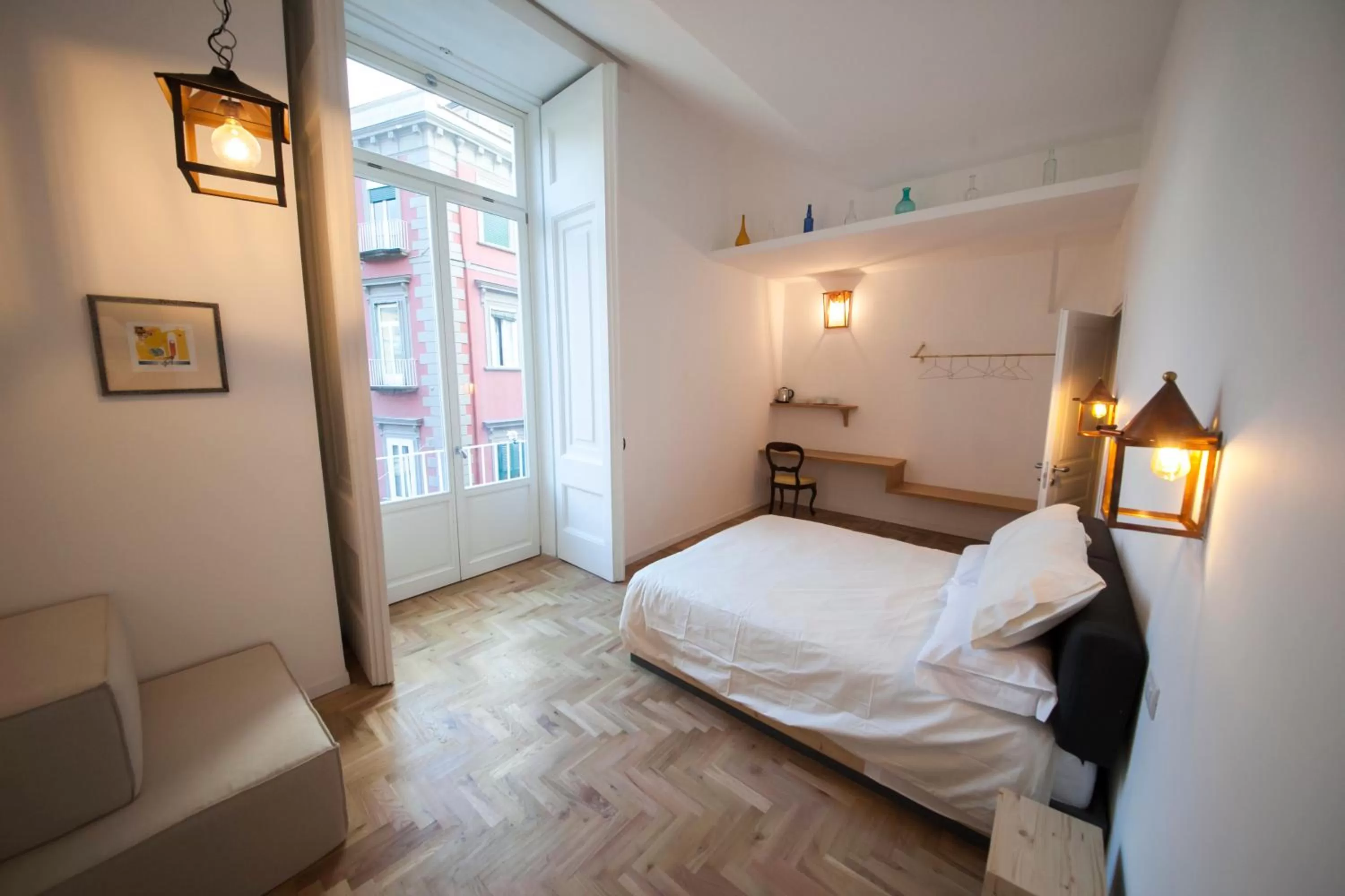 Photo of the whole room, Bed in Ovo - Slow Travel