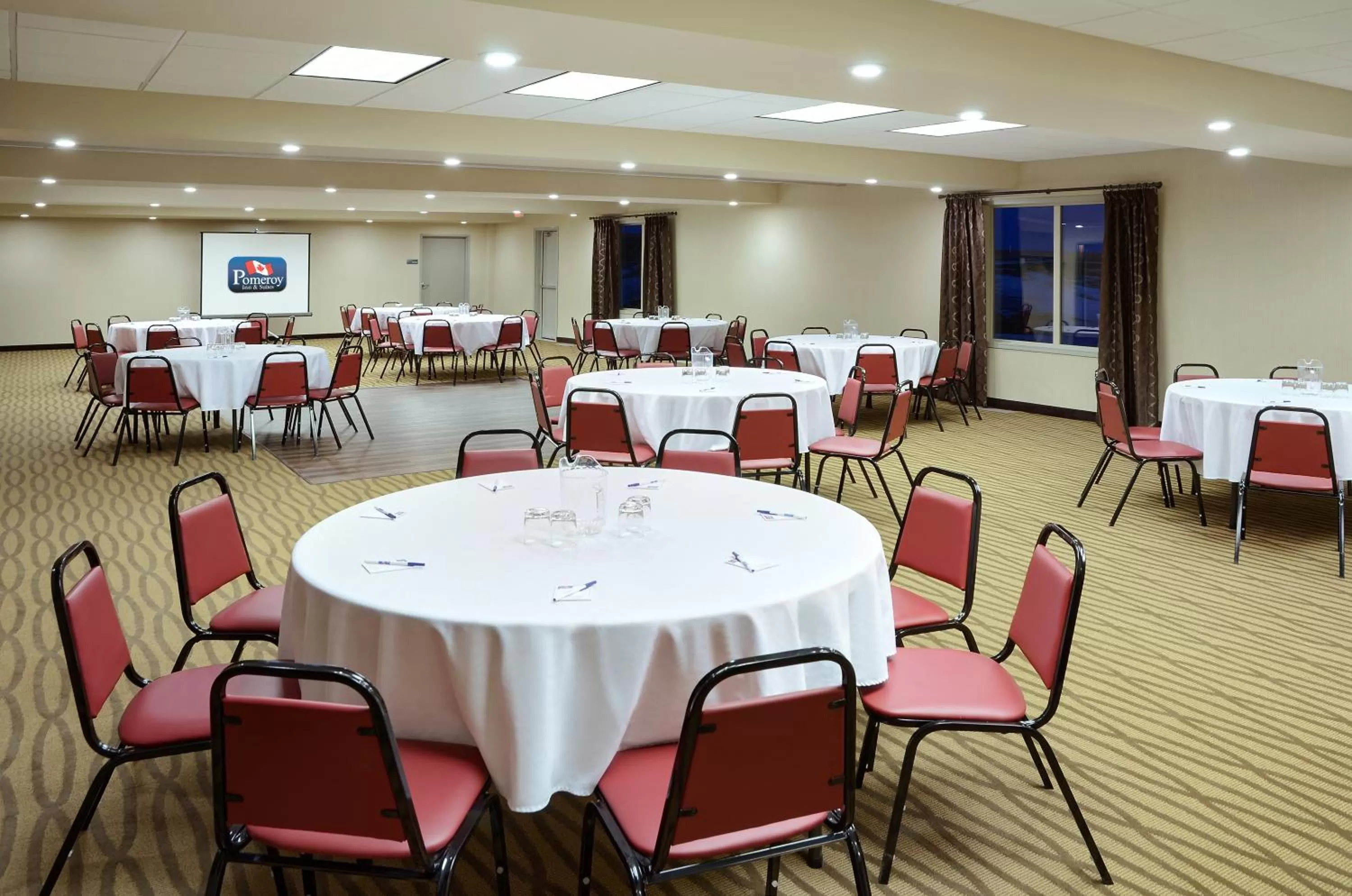 Business facilities in Pomeroy Inn and Suites Vermilion