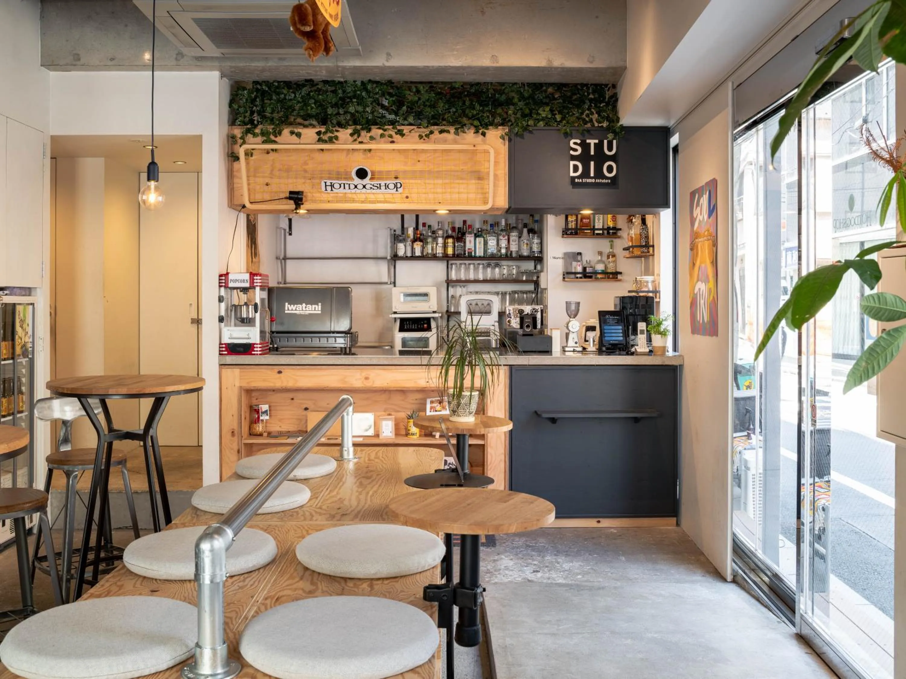 Lobby or reception in Artist Hotel - BnA STUDIO Akihabara