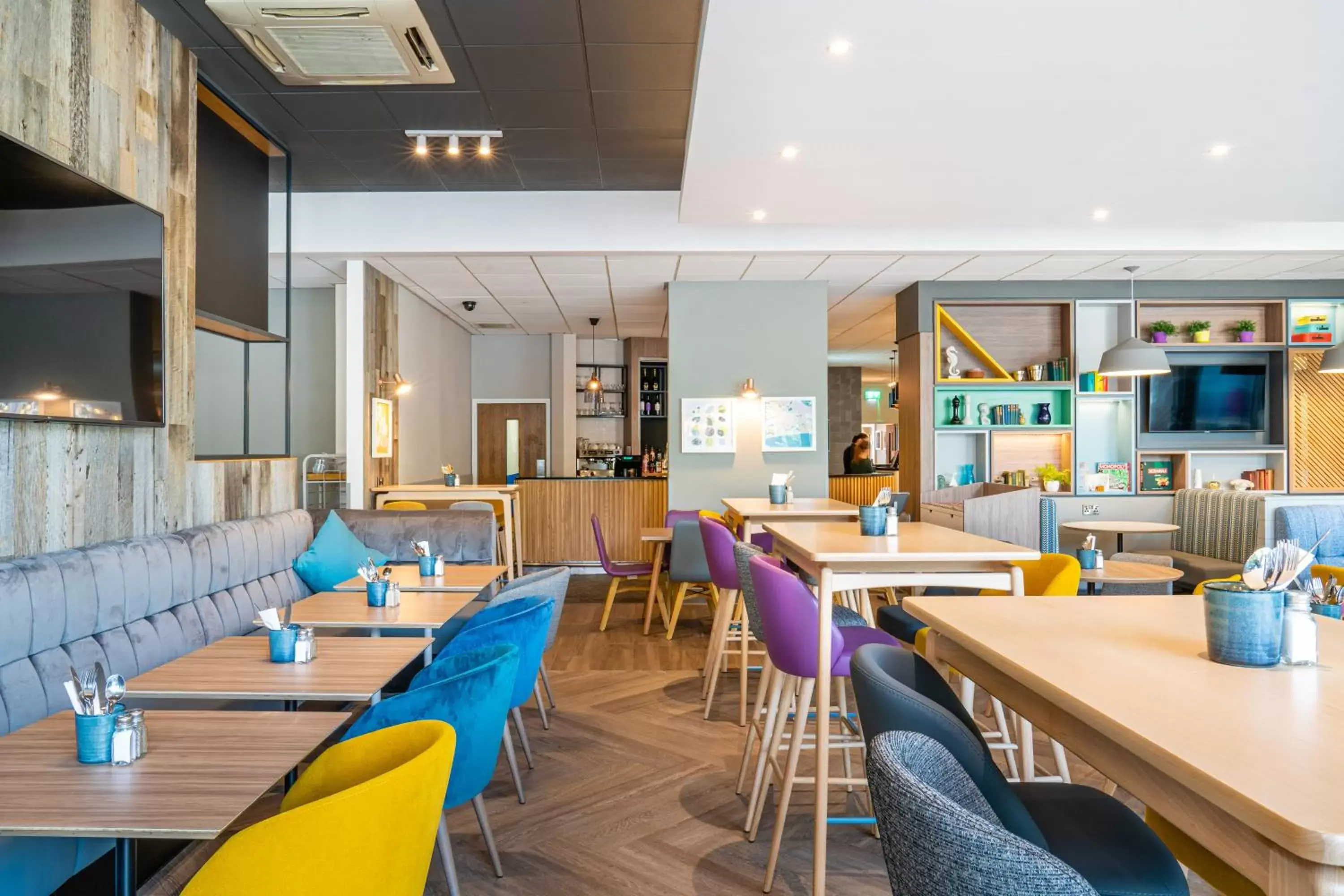 Restaurant/Places to Eat in Holiday Inn Bournemouth, an IHG Hotel