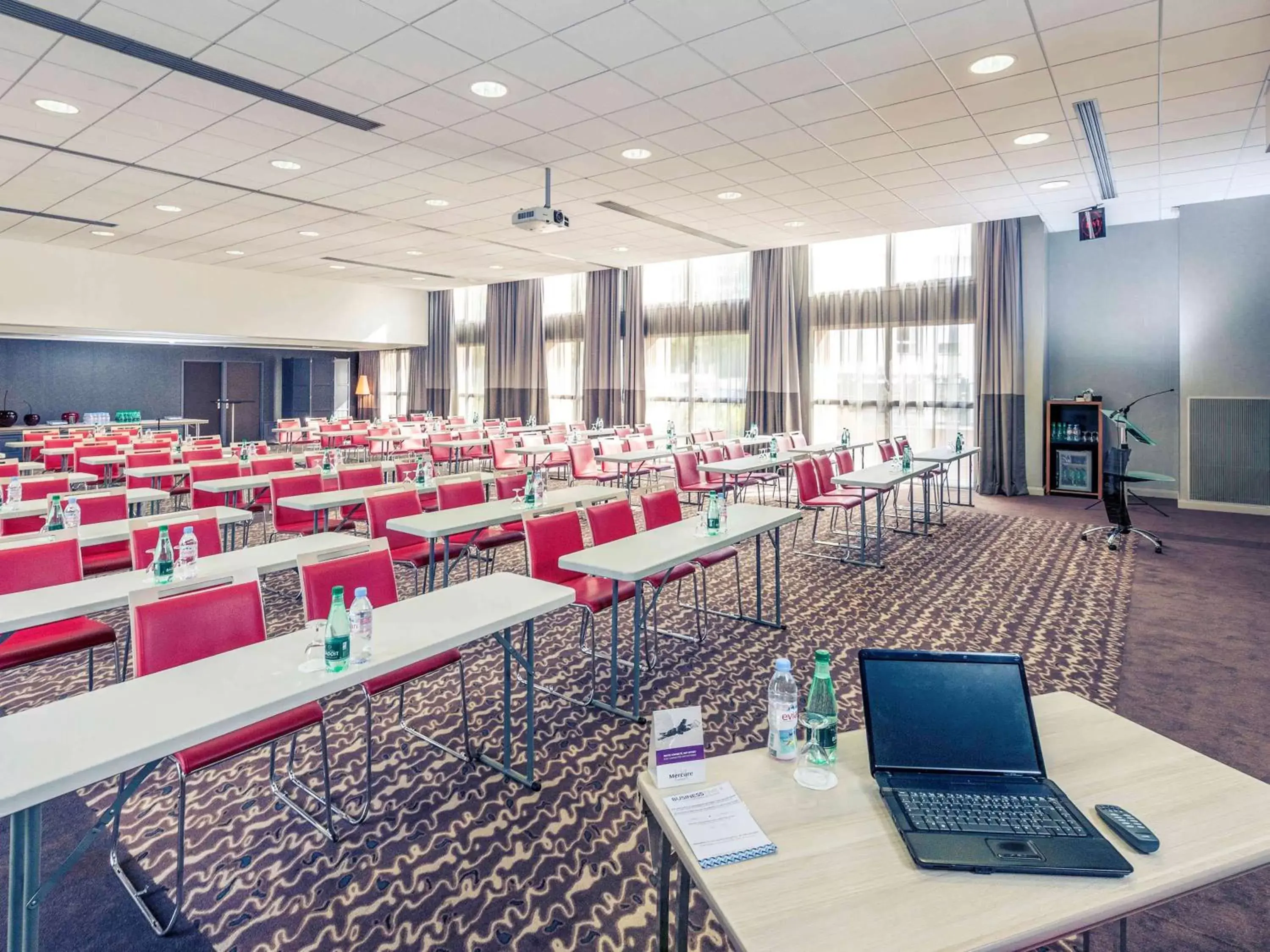 On site, Business Area/Conference Room in Hotel Mercure Grenoble Centre Président