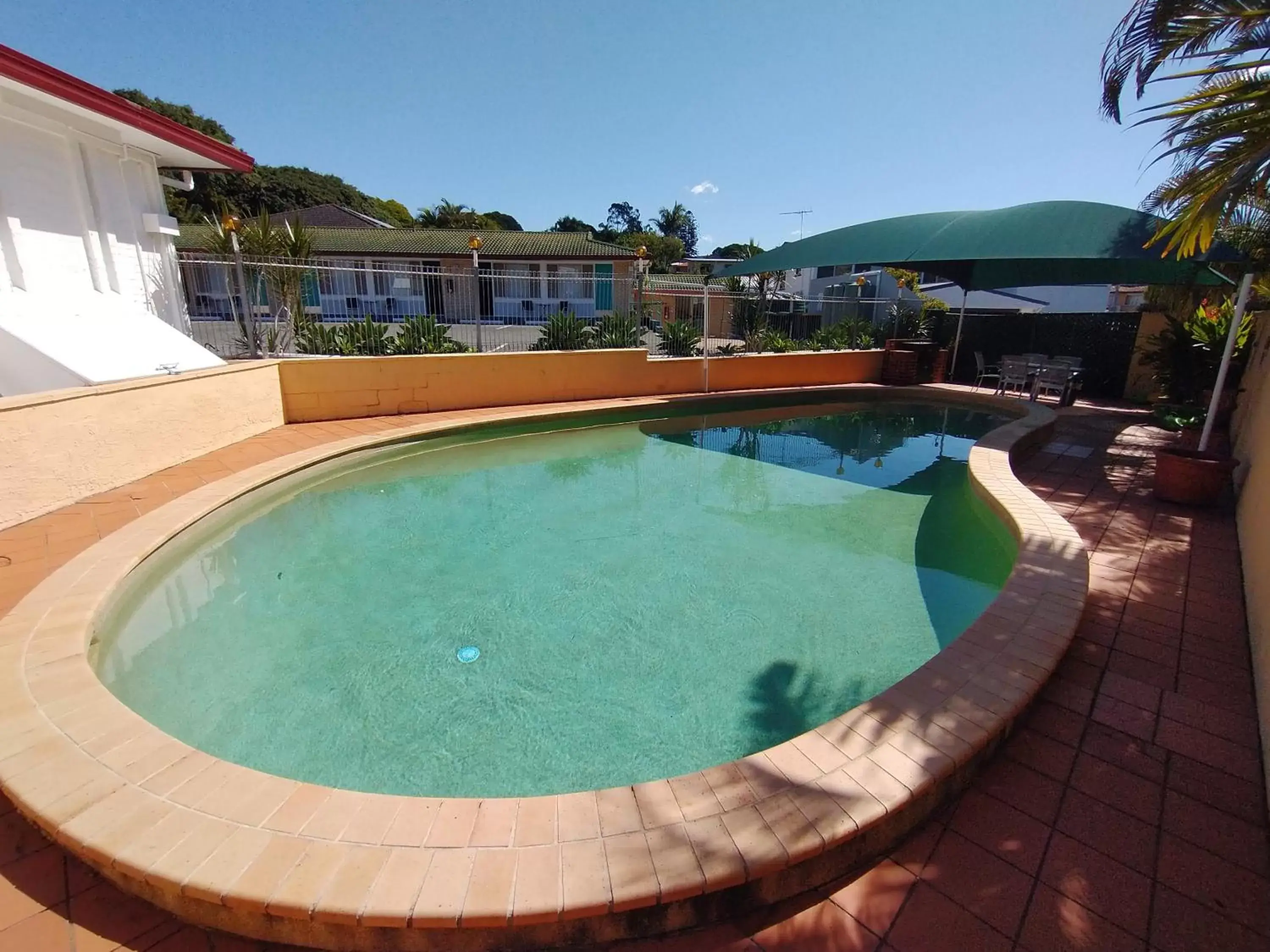 Swimming Pool in Aspley Sunset Motel