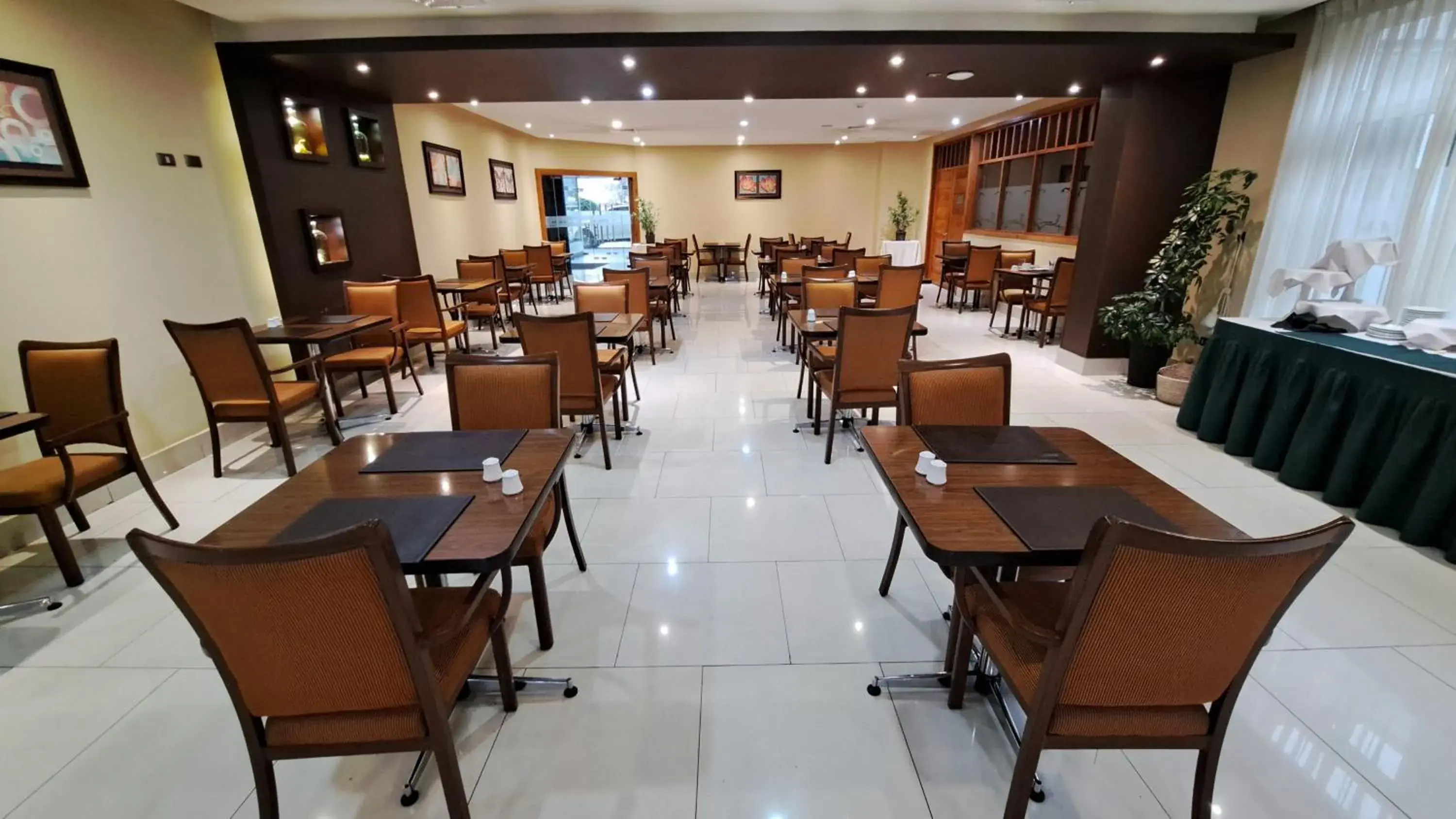 Restaurant/places to eat in Hotel Diego de Almagro Temuco Restaurant/places to eat in Hotel Diego de Almagro Temuco