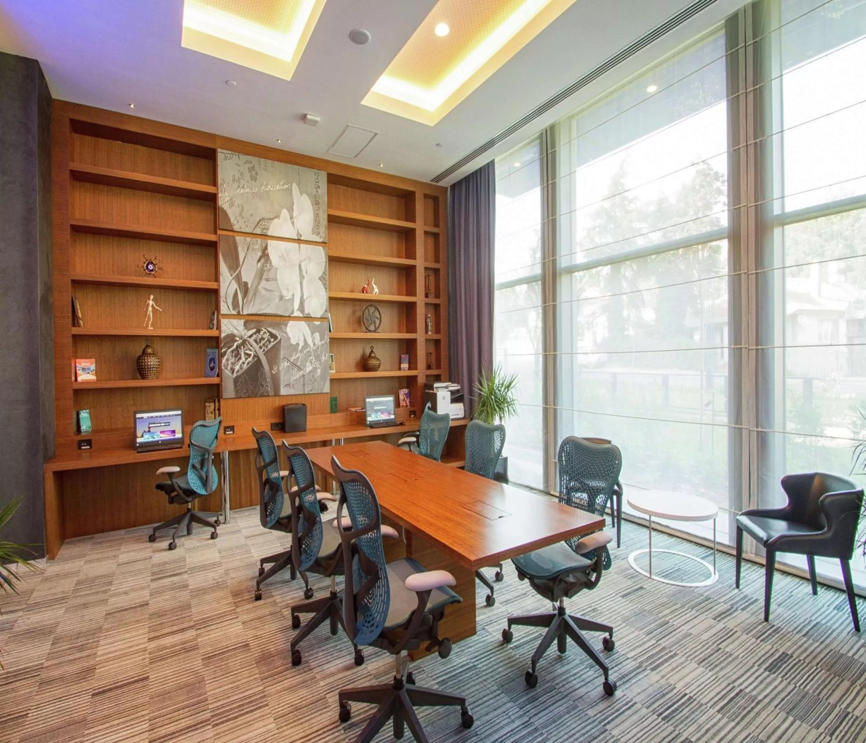 Business facilities in Hampton By Hilton Bolu