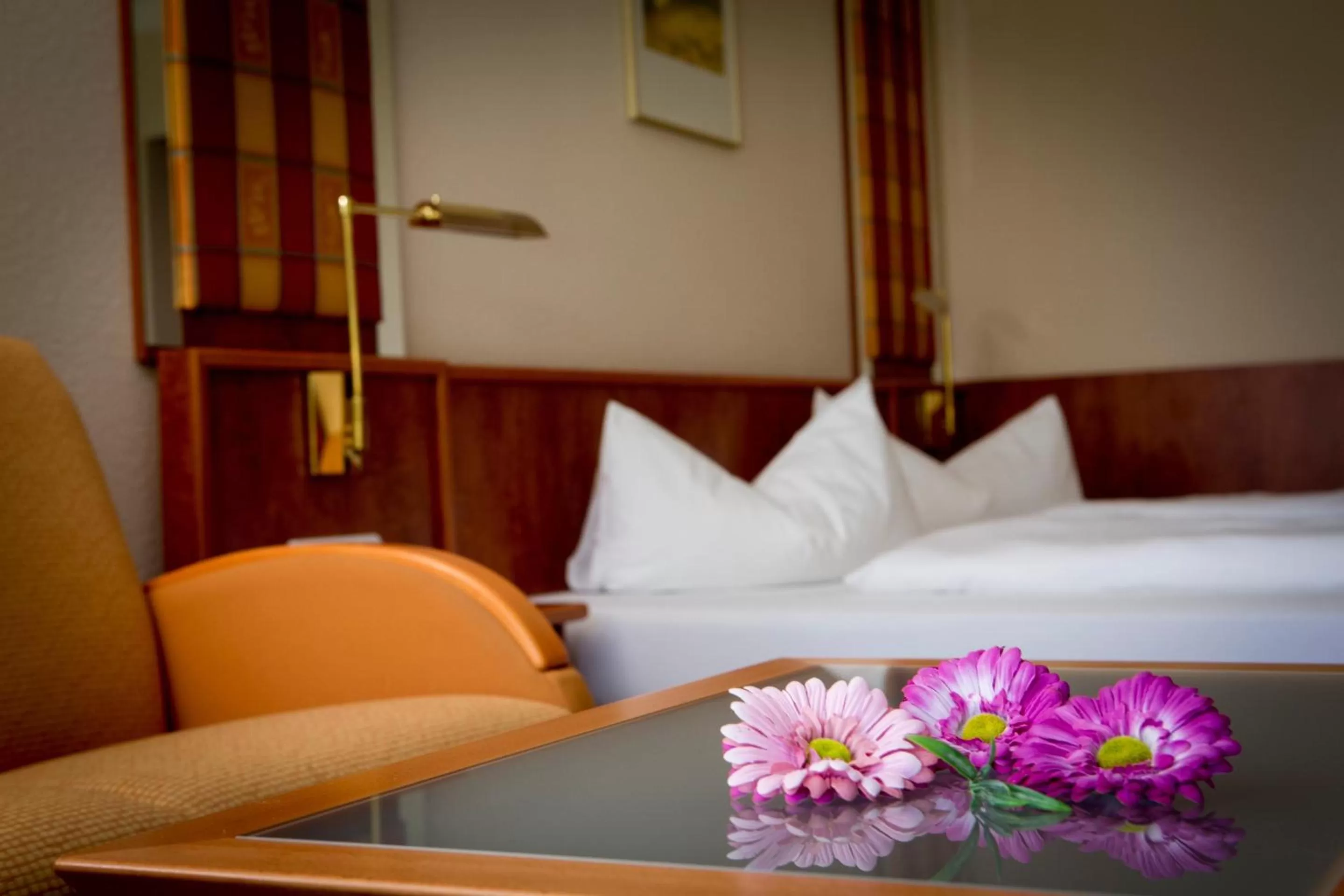 Photo of the whole room, Bed in Das Allgäu