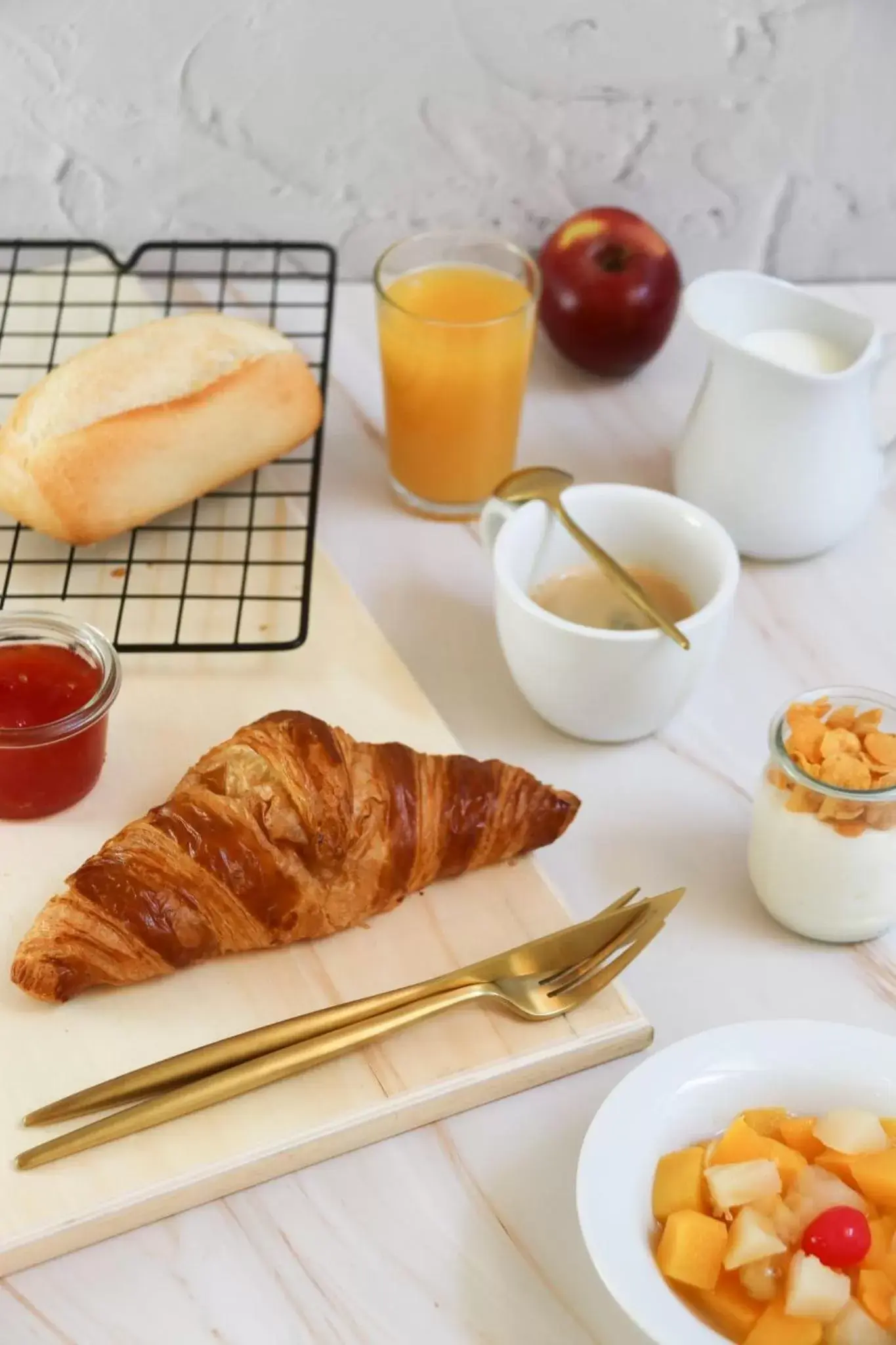 Continental breakfast, Breakfast in La City Estación