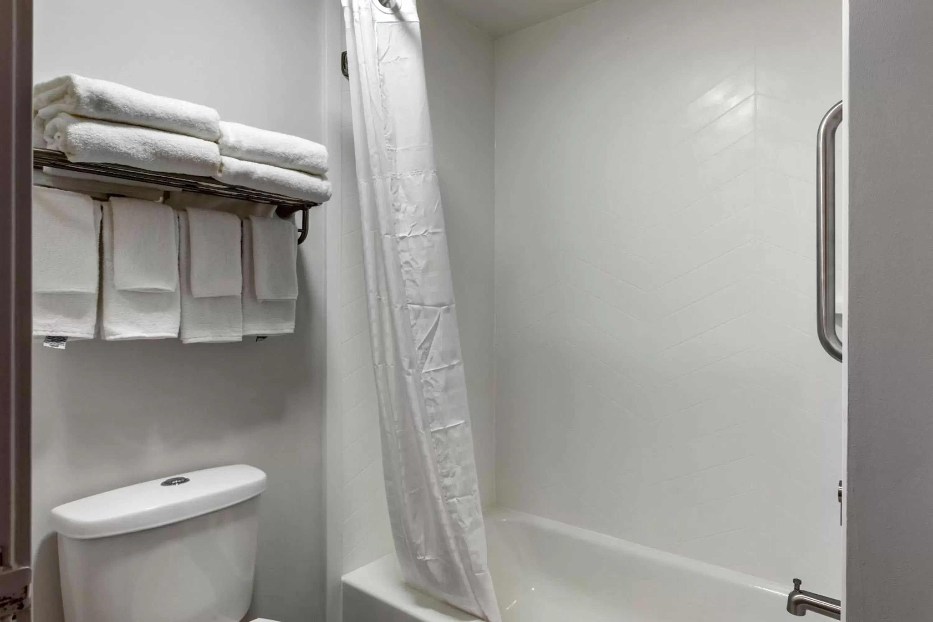 Toilet, Bathroom in Comfort Inn Mount Pleasant - Racine