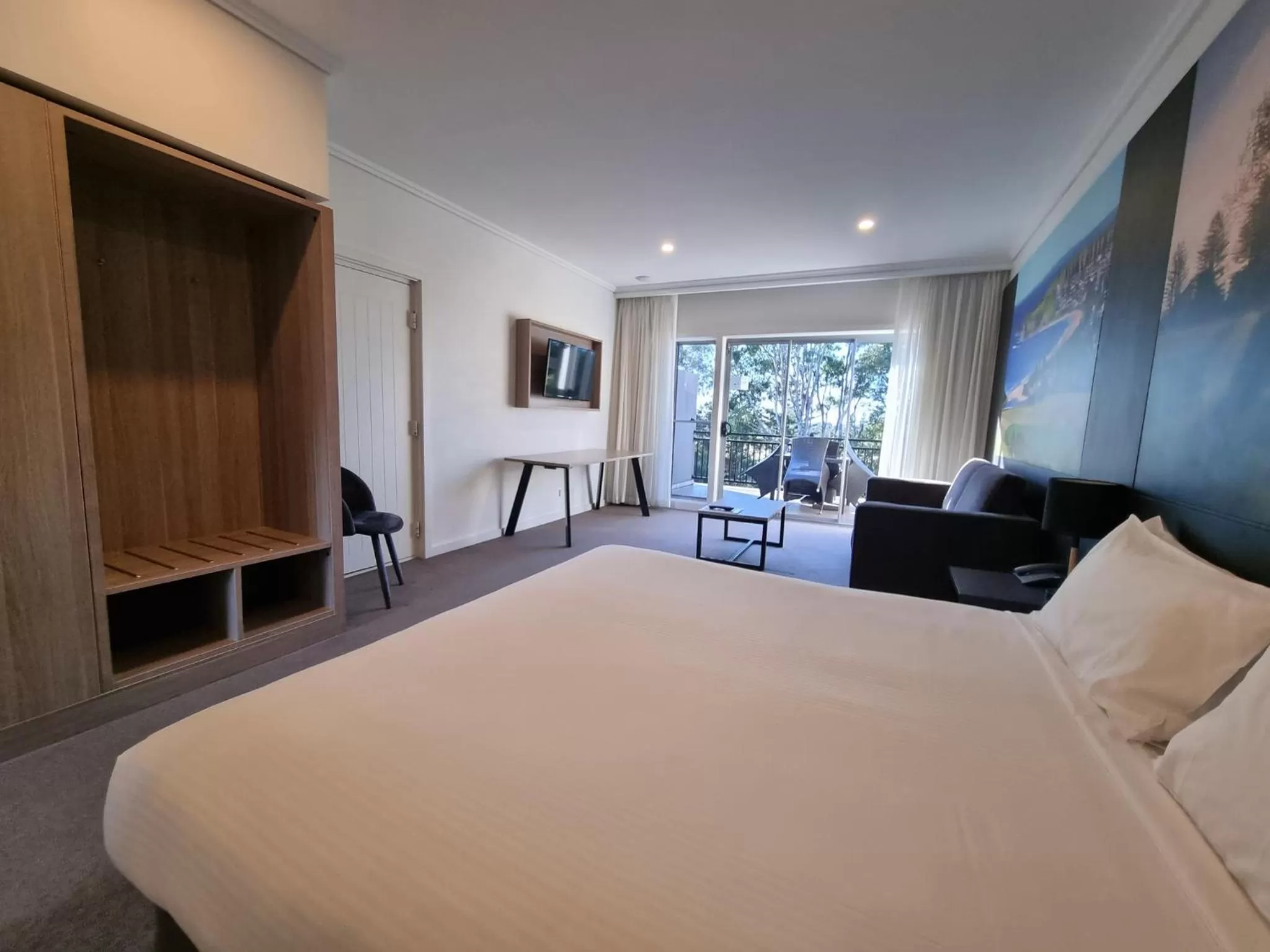 Bed in Mercure Gerringong Resort