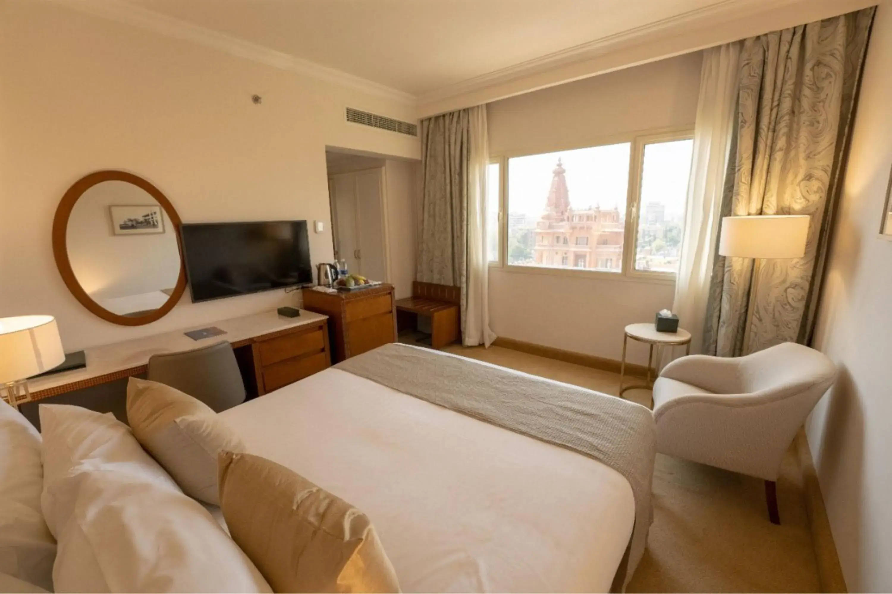 Bedroom, Bed in Baron Hotel Cairo