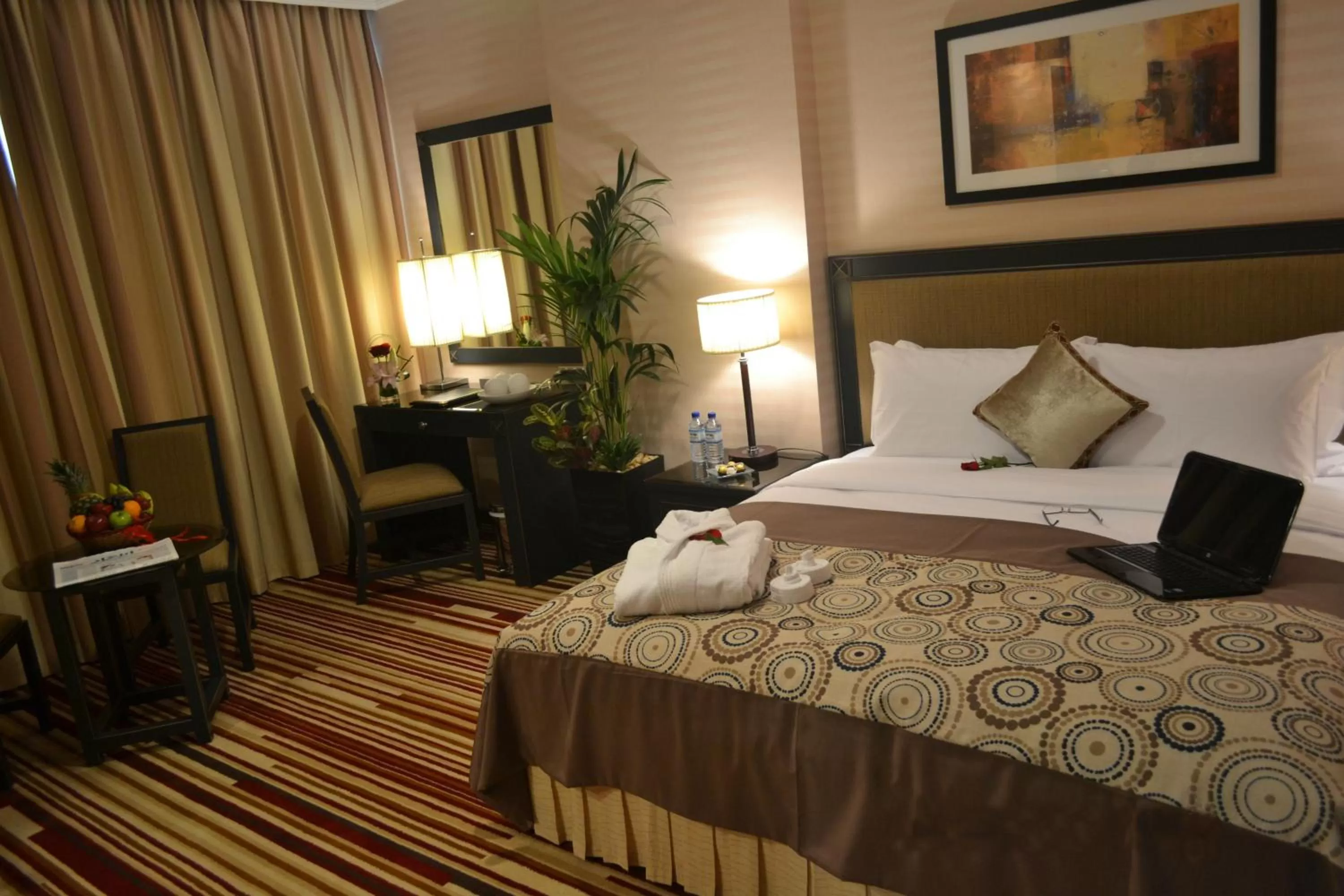 Staff, Bed in Executive Suites Abu Dhabi