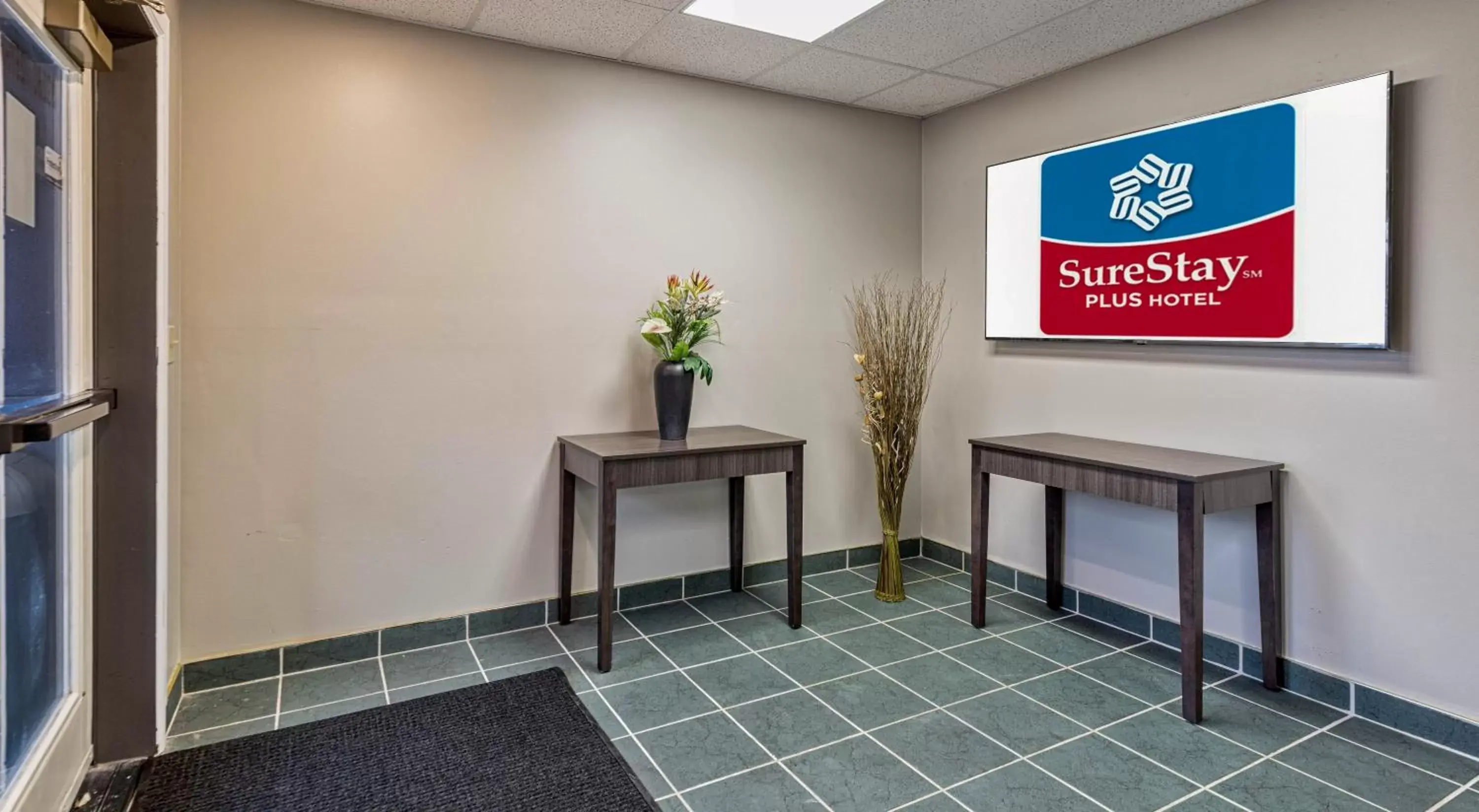 Property logo or sign in SureStay Plus Hotel by Best Western SeaTac Airport