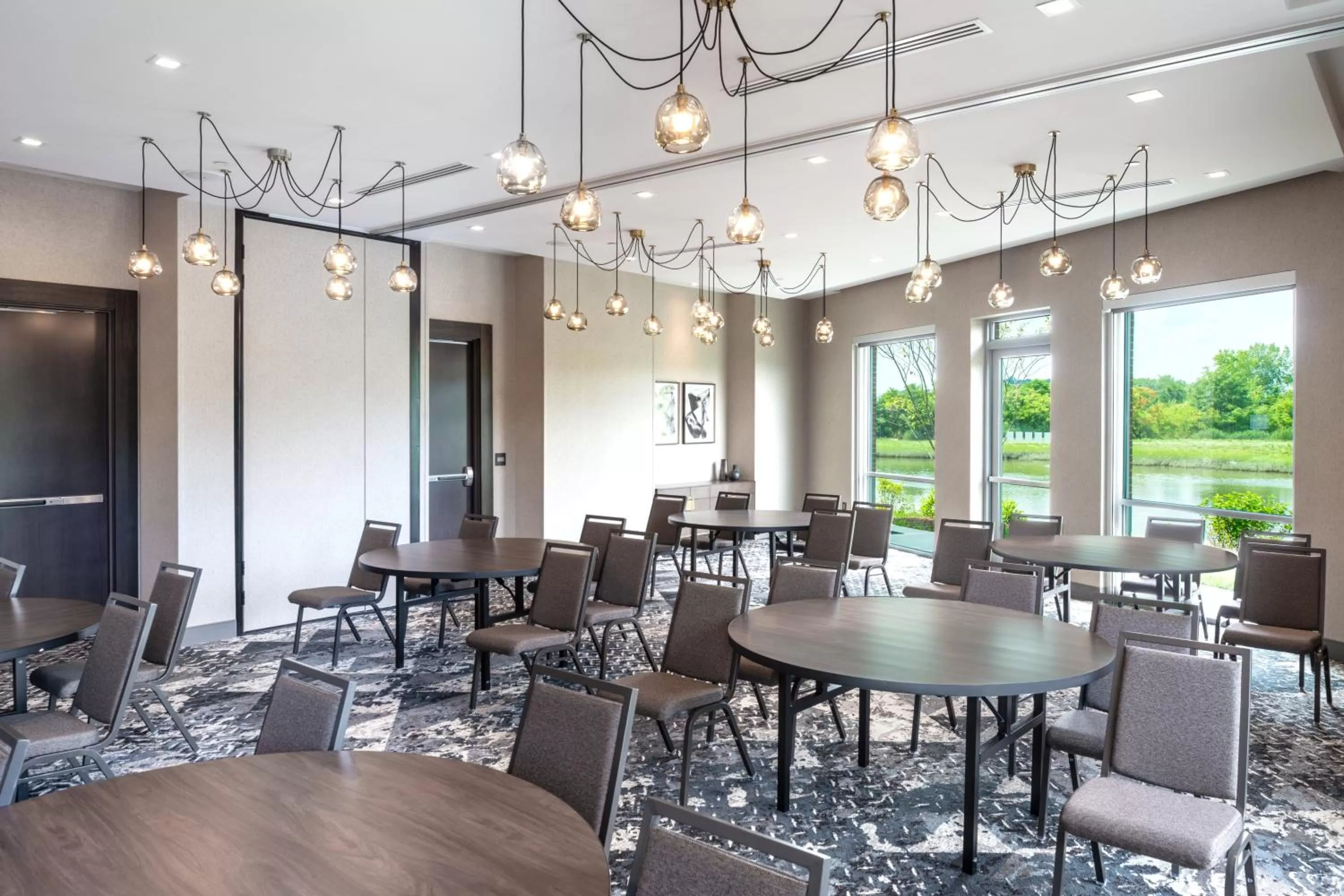 Meeting/conference room in Holiday Inn Boston Logan Airport - Chelsea by IHG