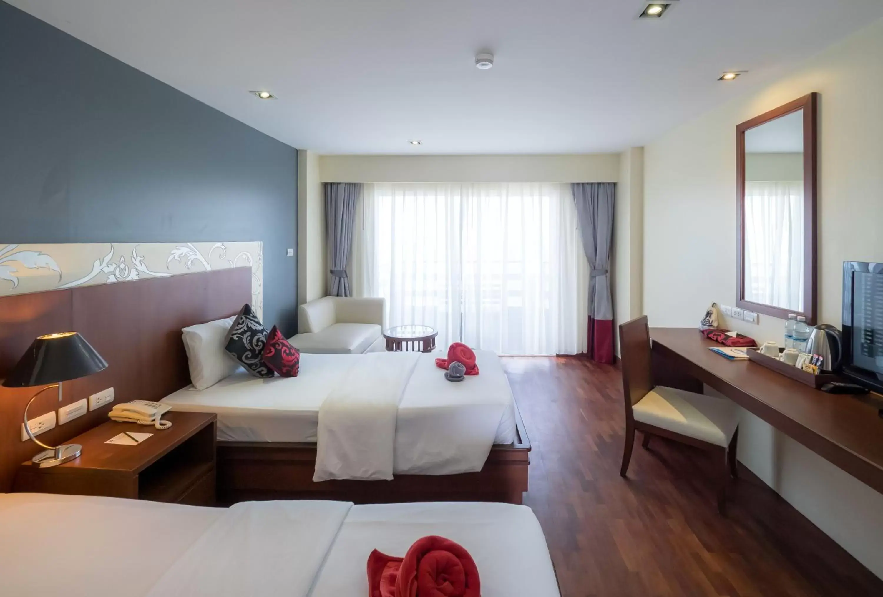 Bed in Grand Jomtien Palace Hotel - SHA Extra Plus