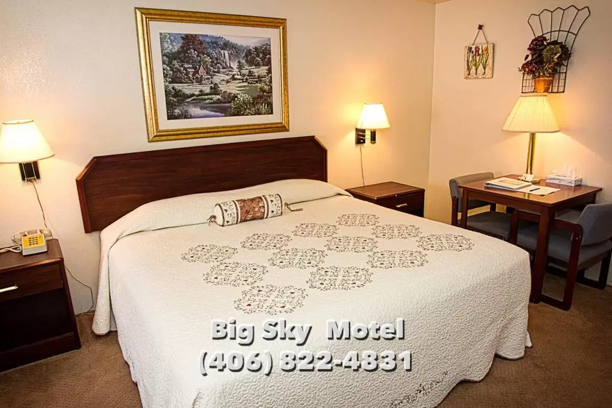 Bed in Big Sky Motel