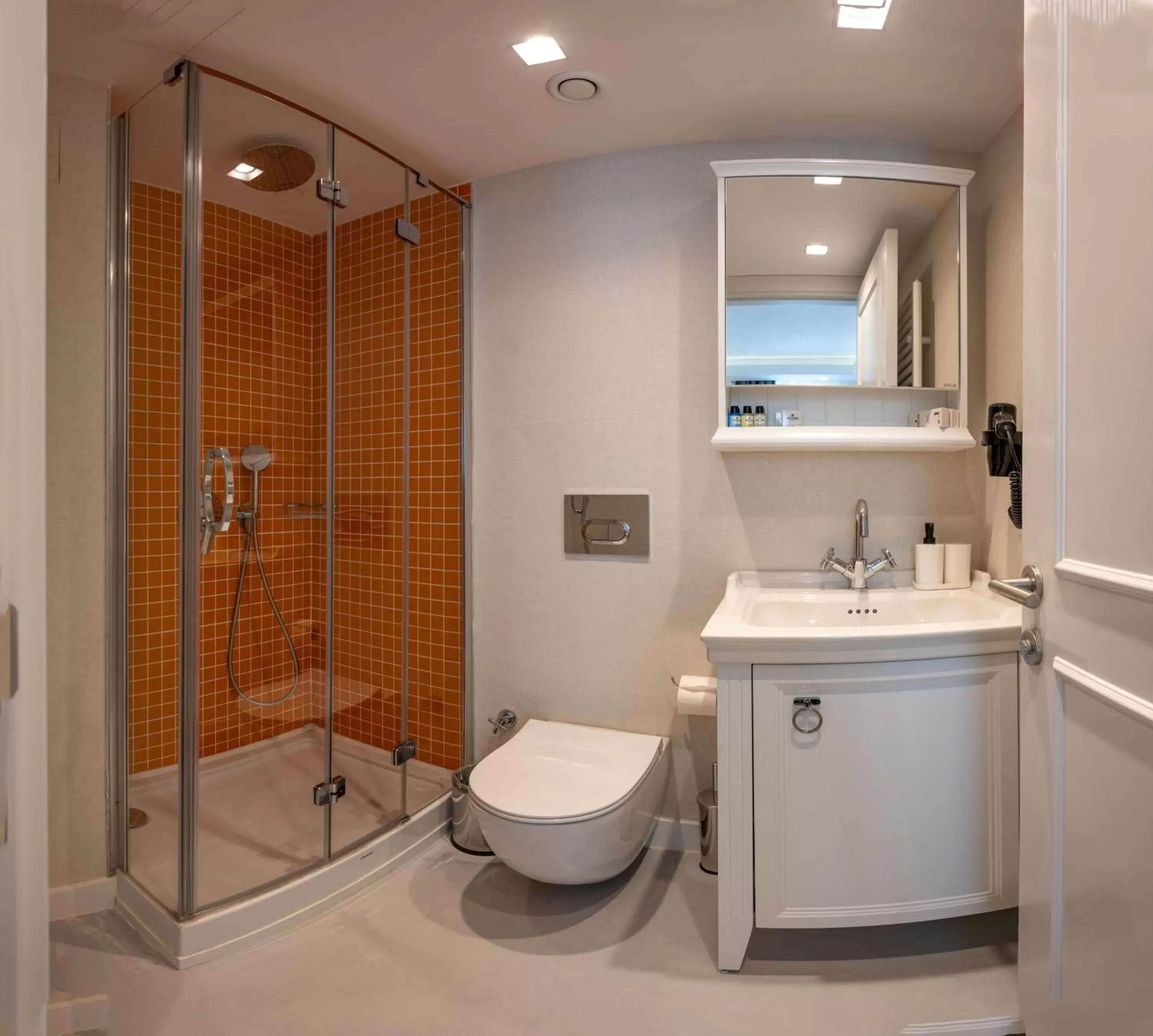 Shower, Bathroom in Juno Hotel Taksim
