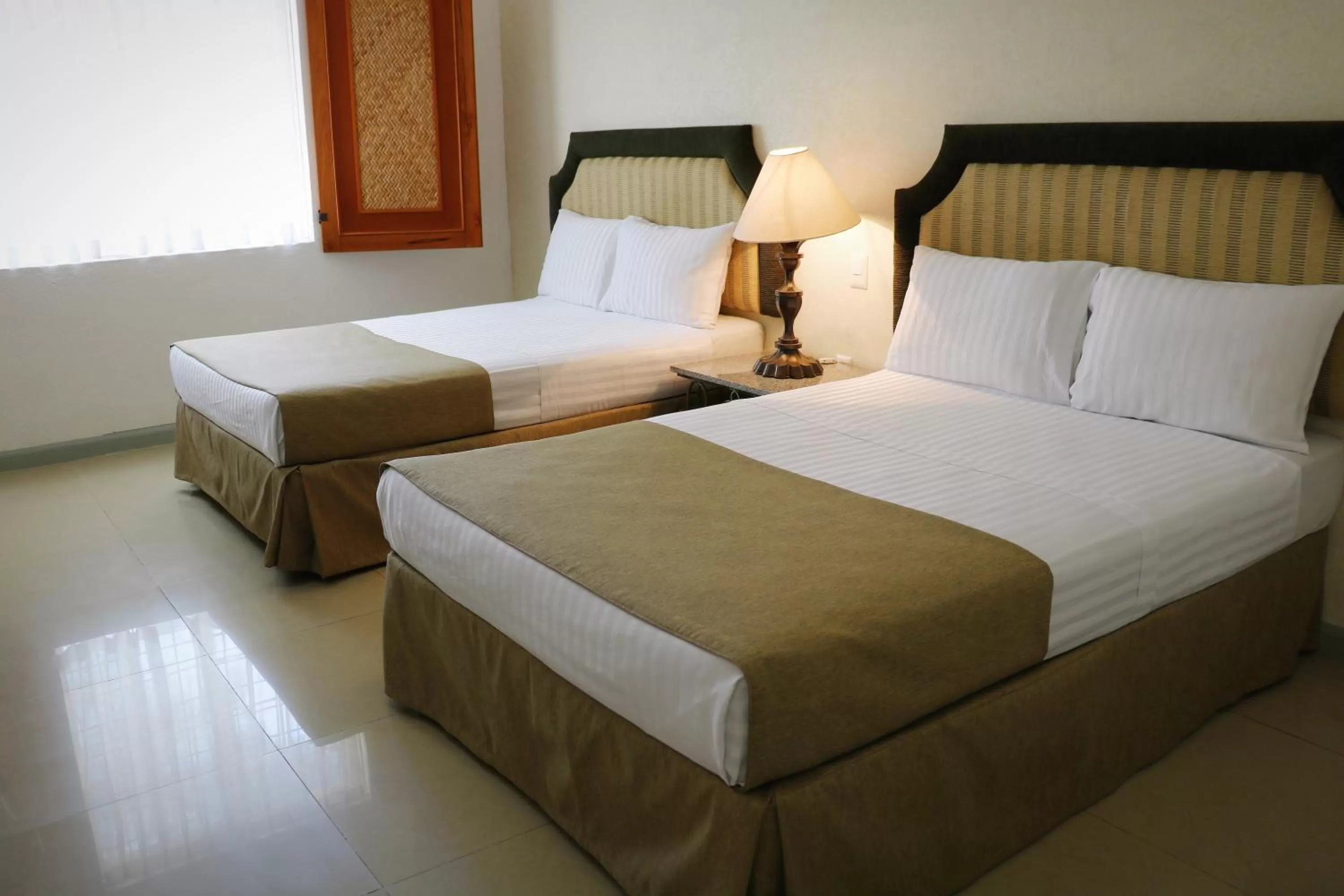 Bedroom, Bed in Zar Colima