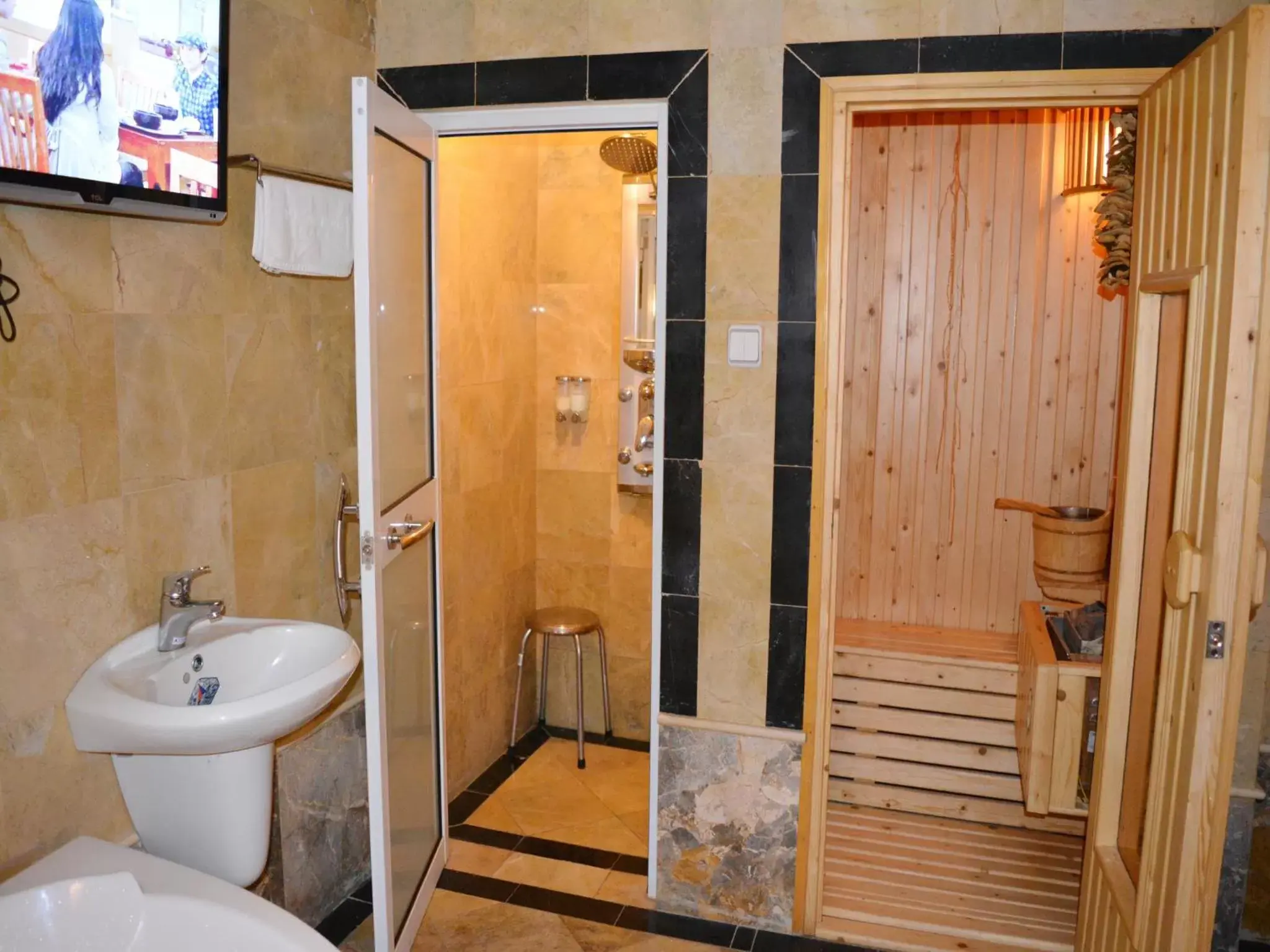 Massage, Bathroom in A25 Luxury Hotel