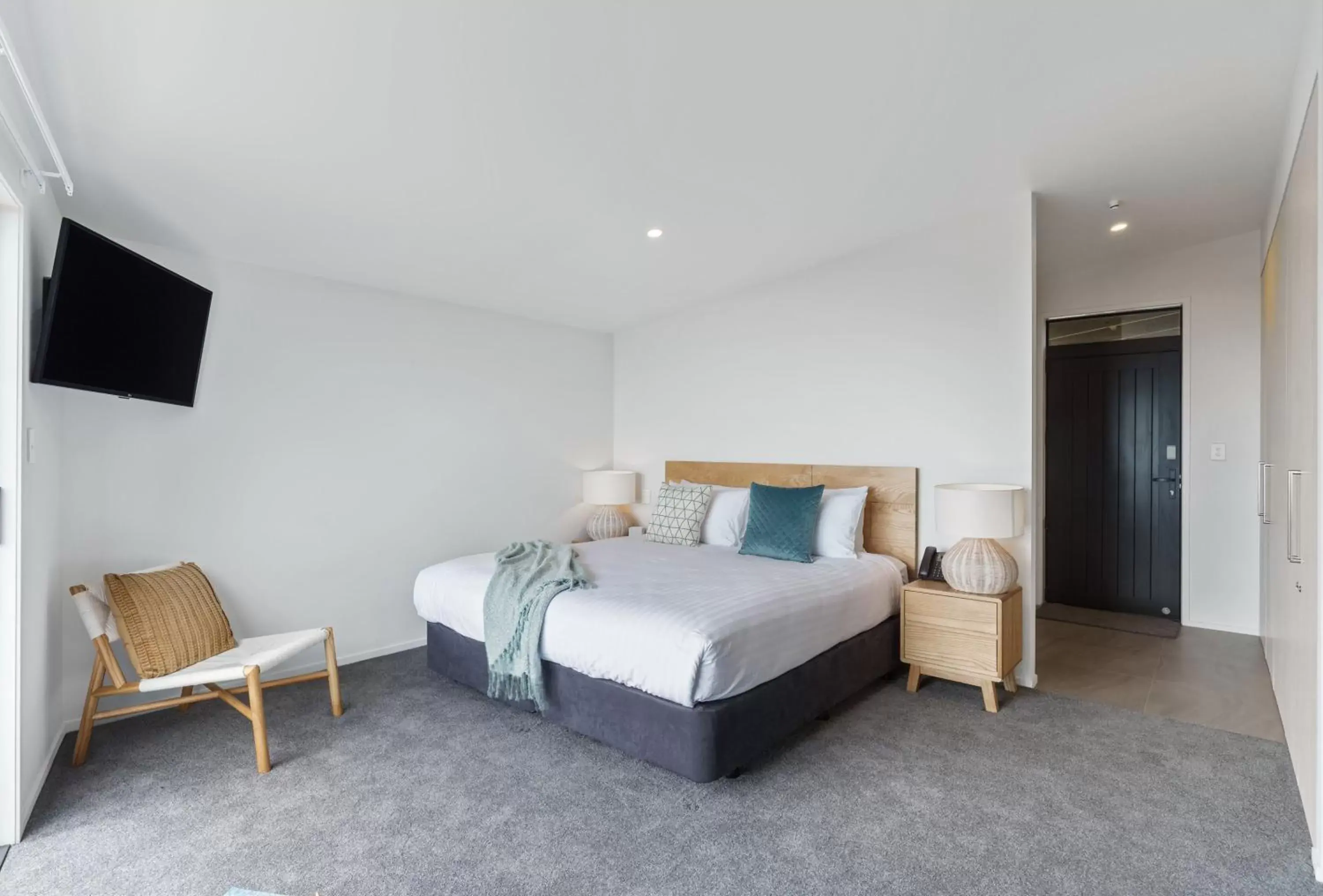 Bed in Castaways Resort Bed in Castaways Resort