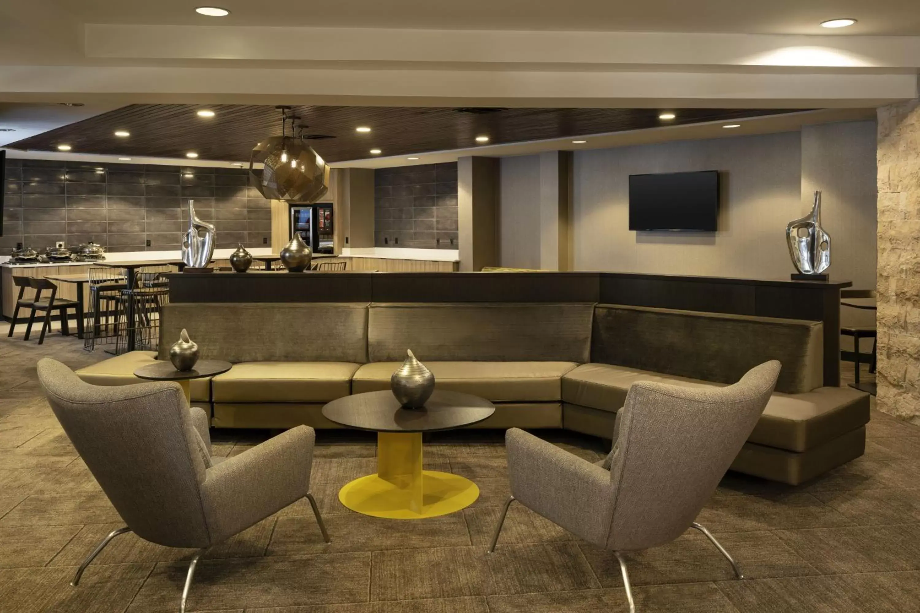 Lobby or reception, Lounge/Bar in SpringHill Suites Fort Worth University
