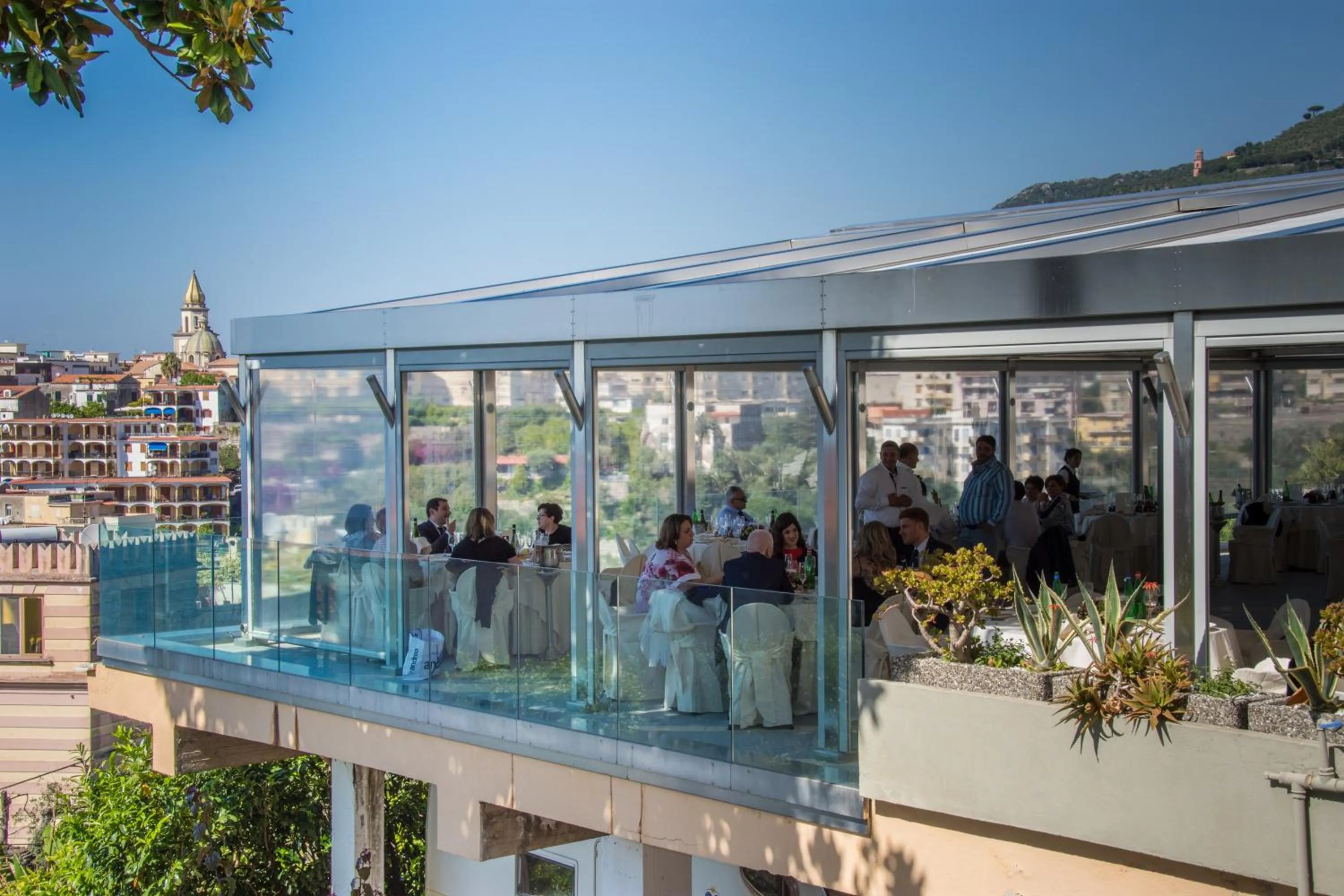 Food and drinks in Grand Hotel Moon Valley