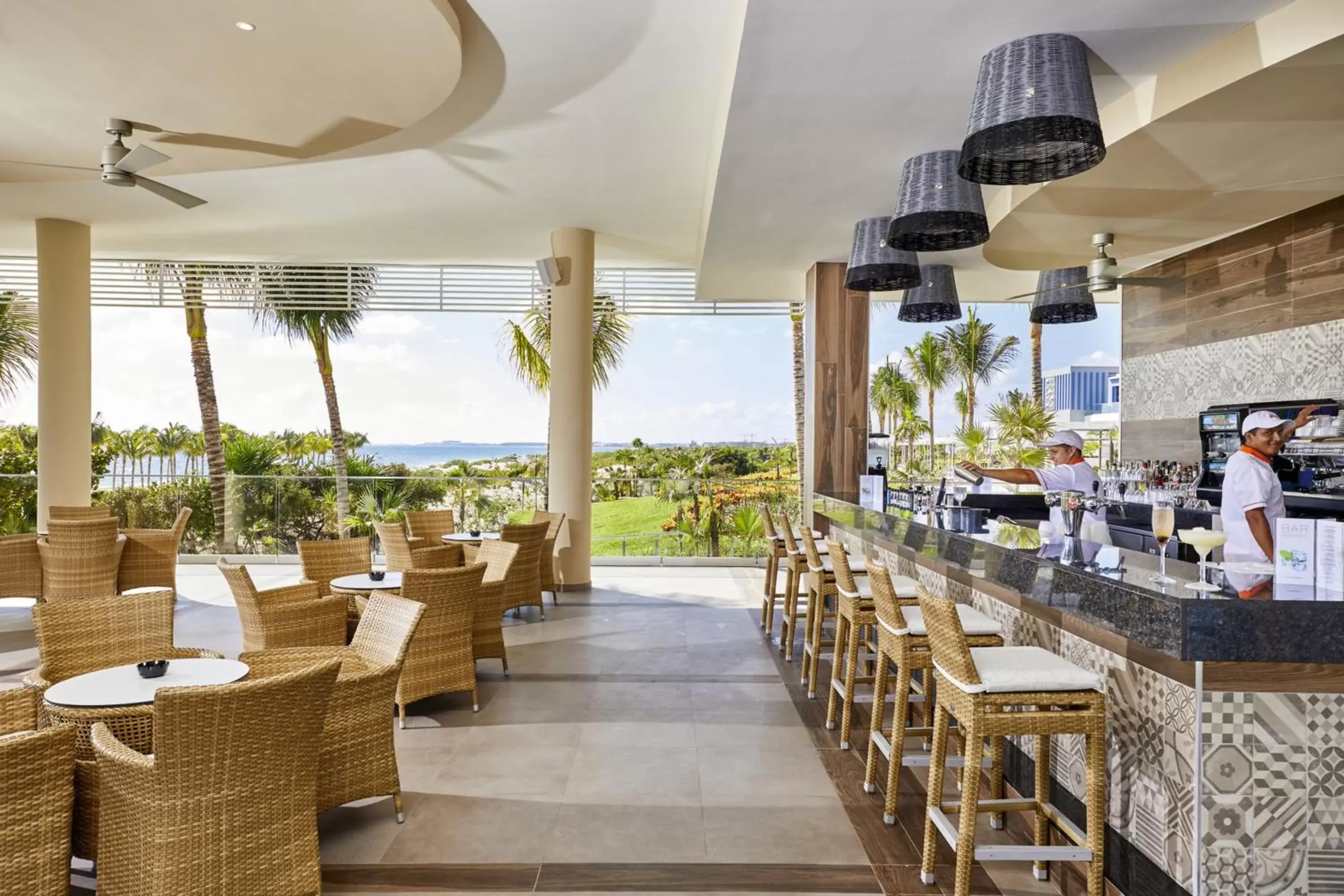 Drinks, Restaurant/Places to Eat in Riu Palace Costa Mujeres - All Inclusive