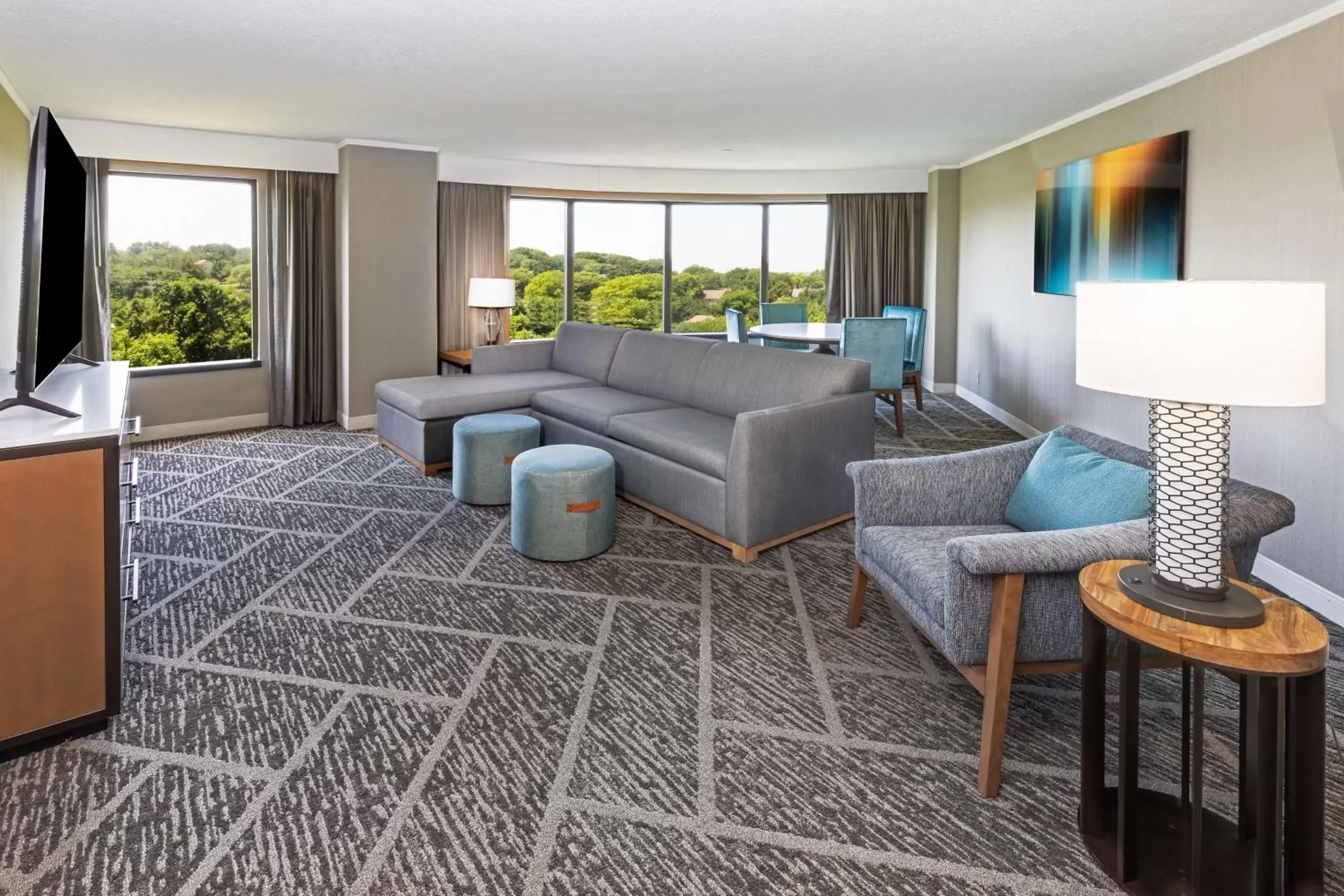 Living room, Seating Area in DoubleTree by Hilton Tulsa at Warren Place