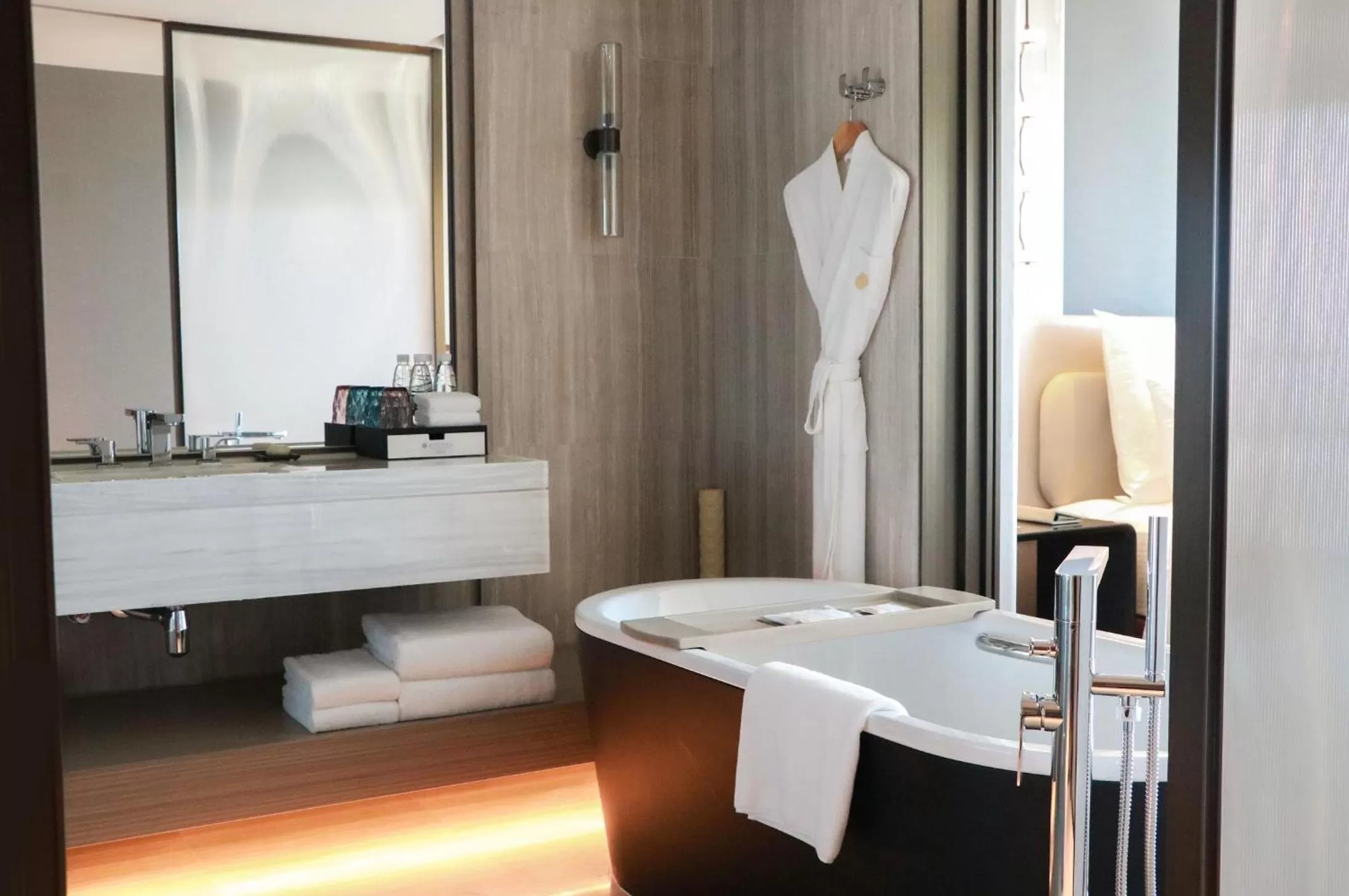 Bathroom in Pullman Shenzhen North