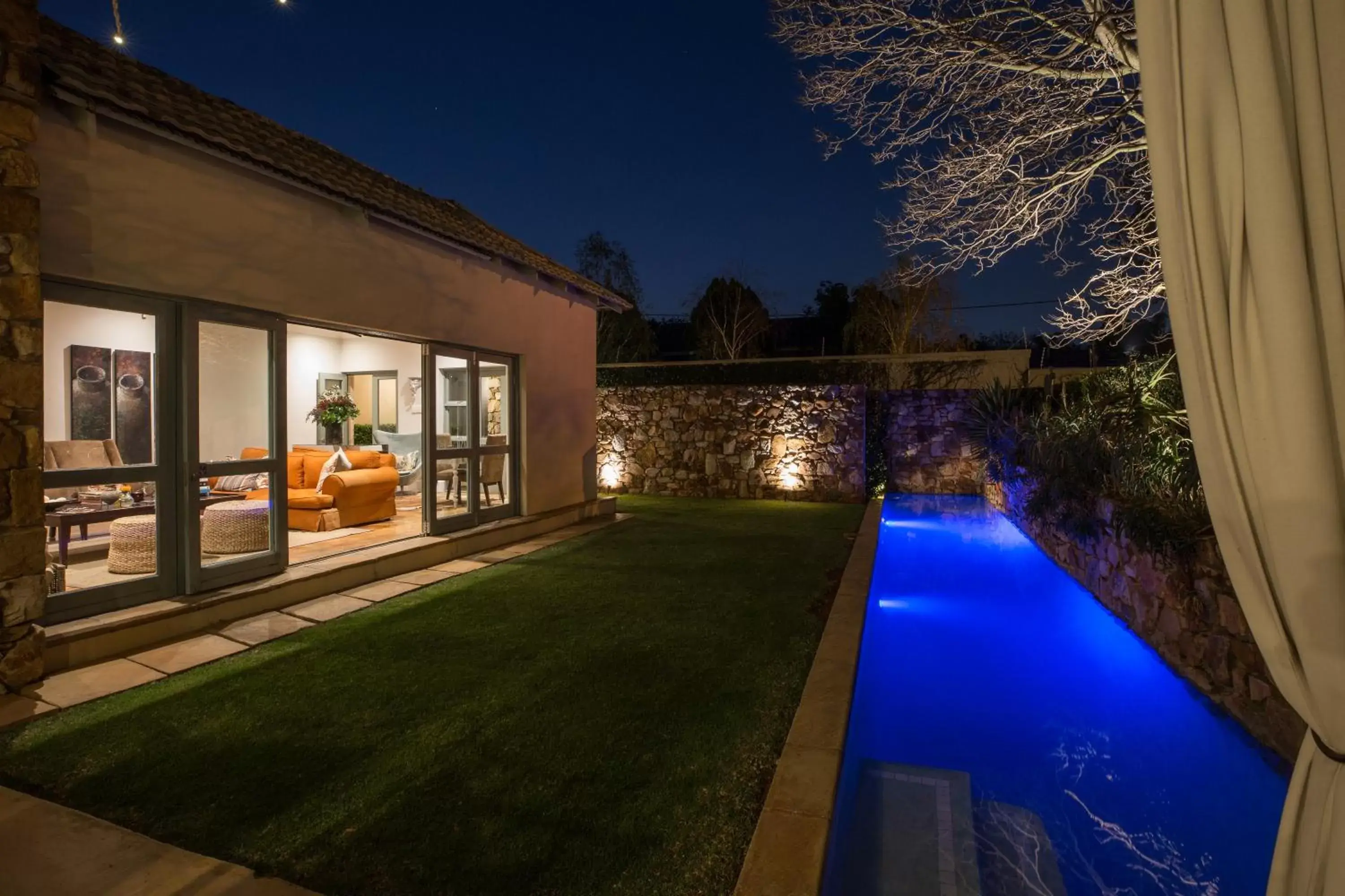 Garden, Swimming Pool in Parkwood Boutique Hotel