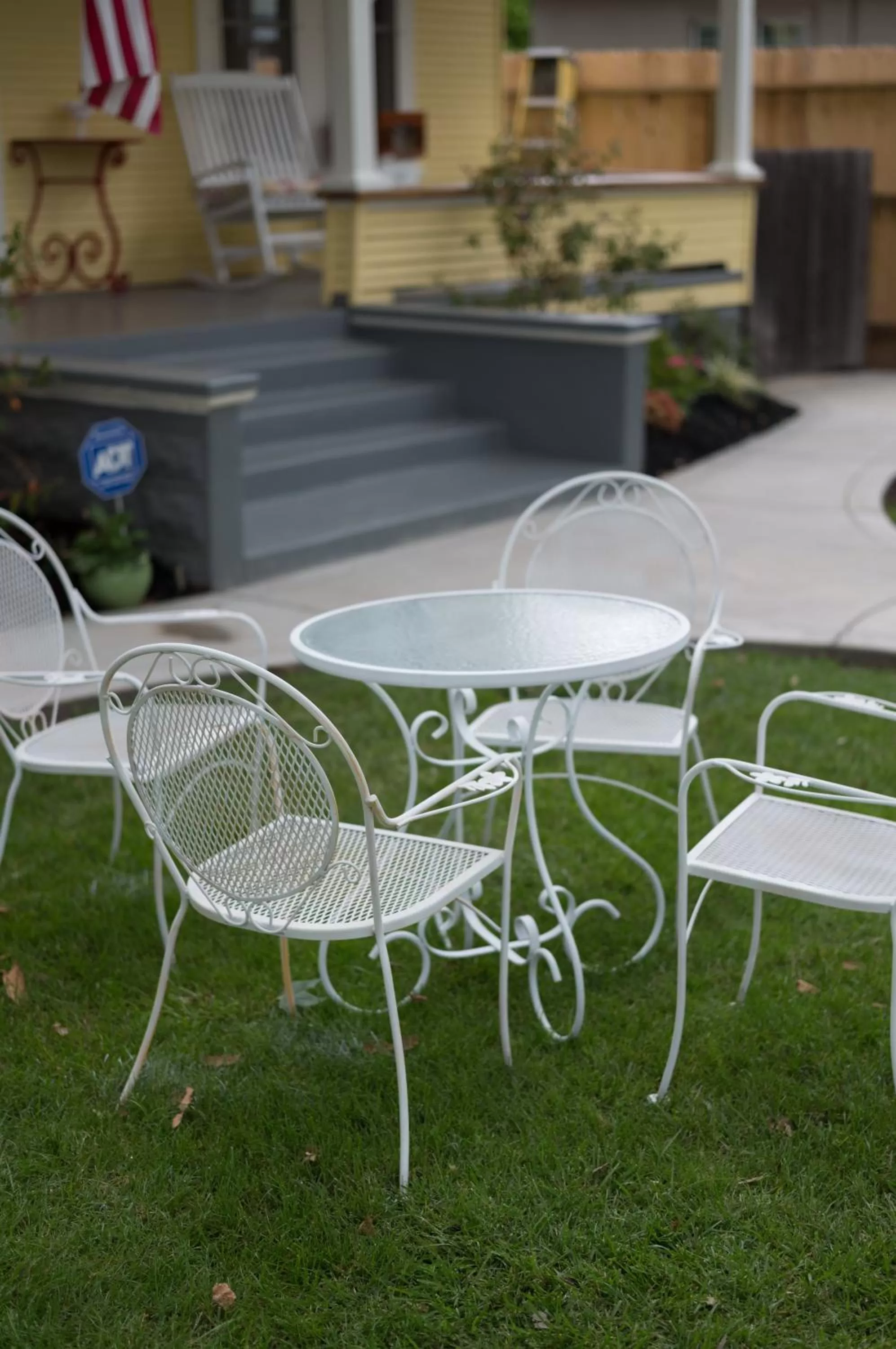 Garden in Poppy Sister Inn