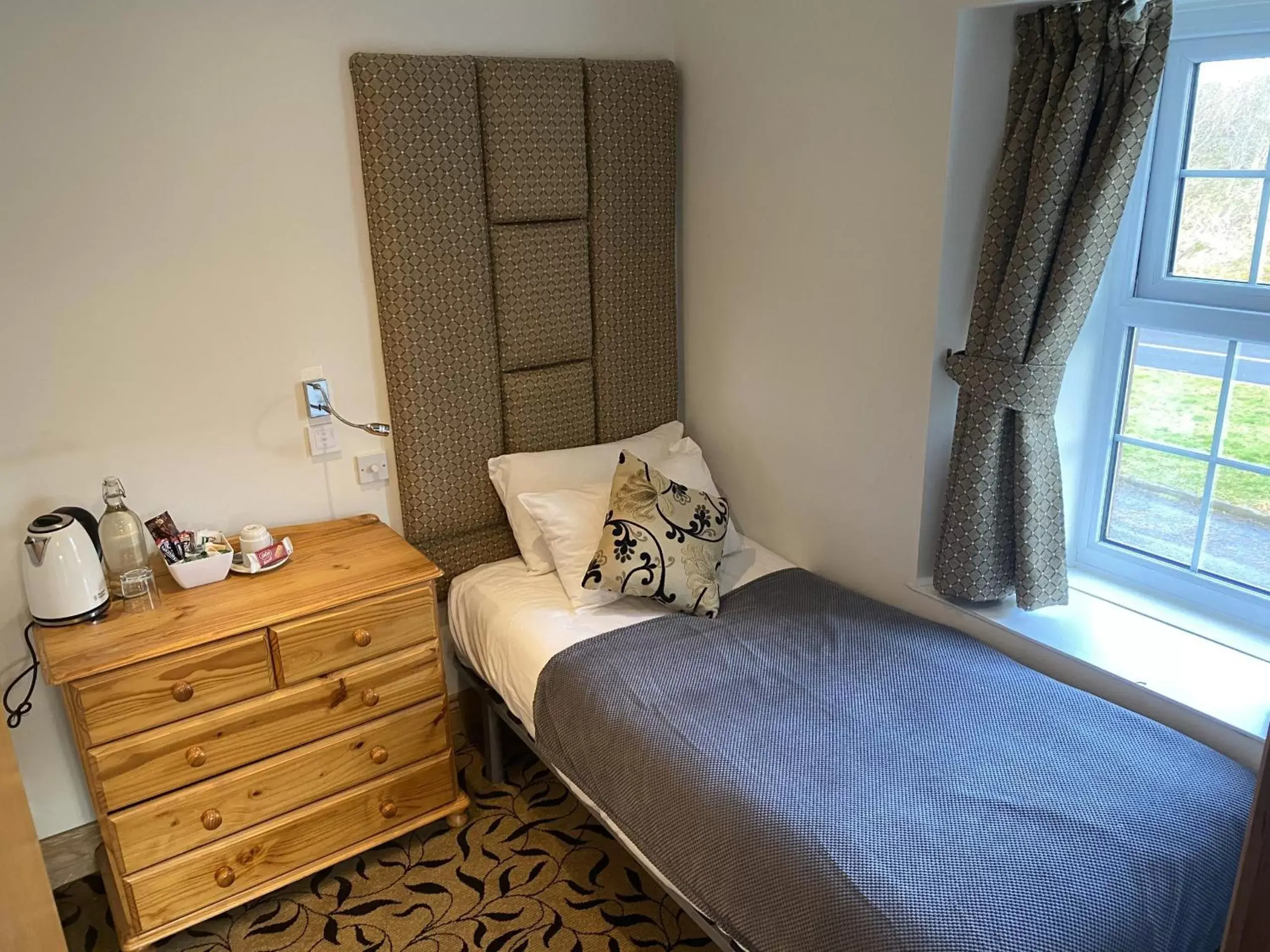Single Room in The Blue Bell Crookham