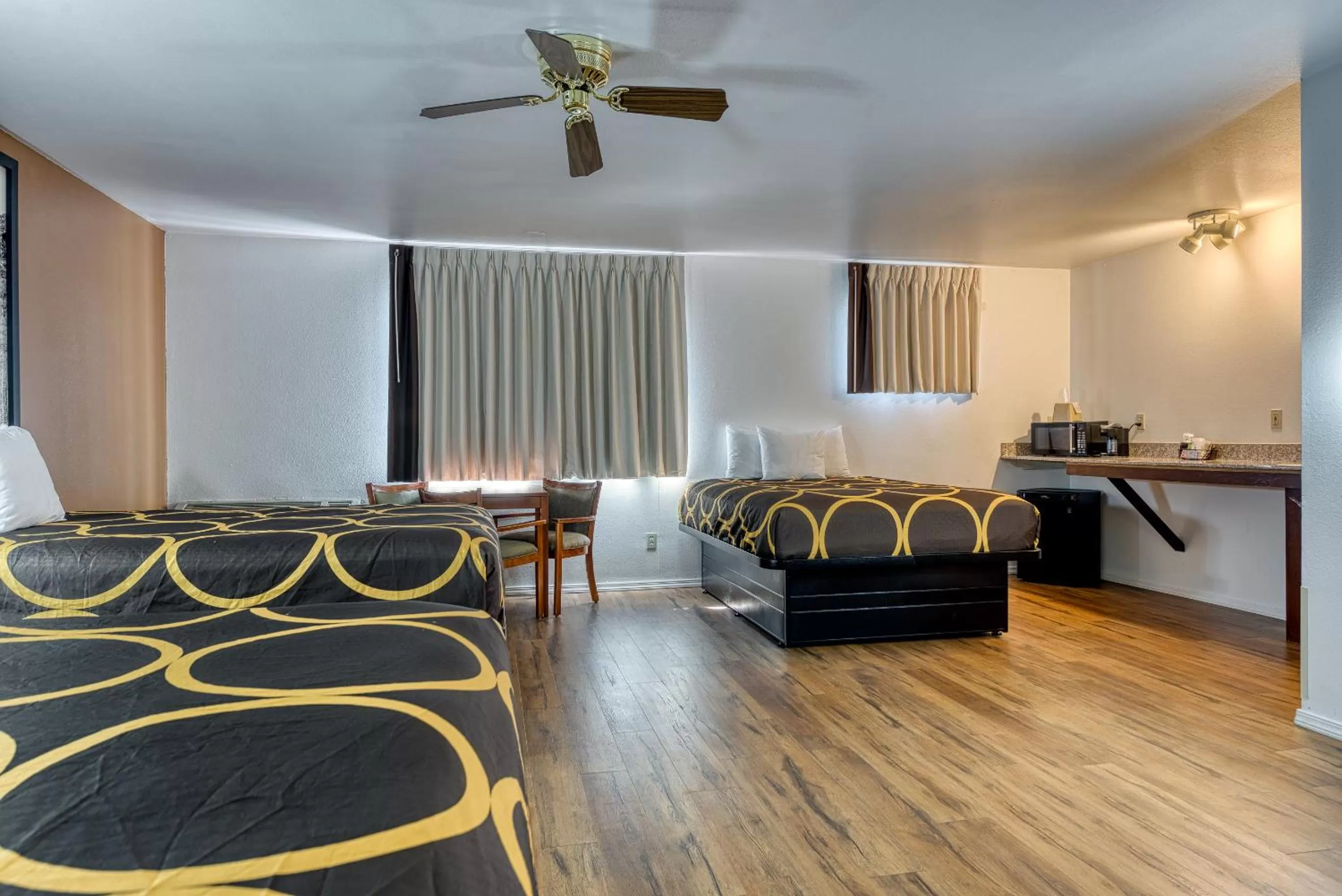 Suite with Three Queen Beds - Non-Smoking in Super 8 by Wyndham Alamosa