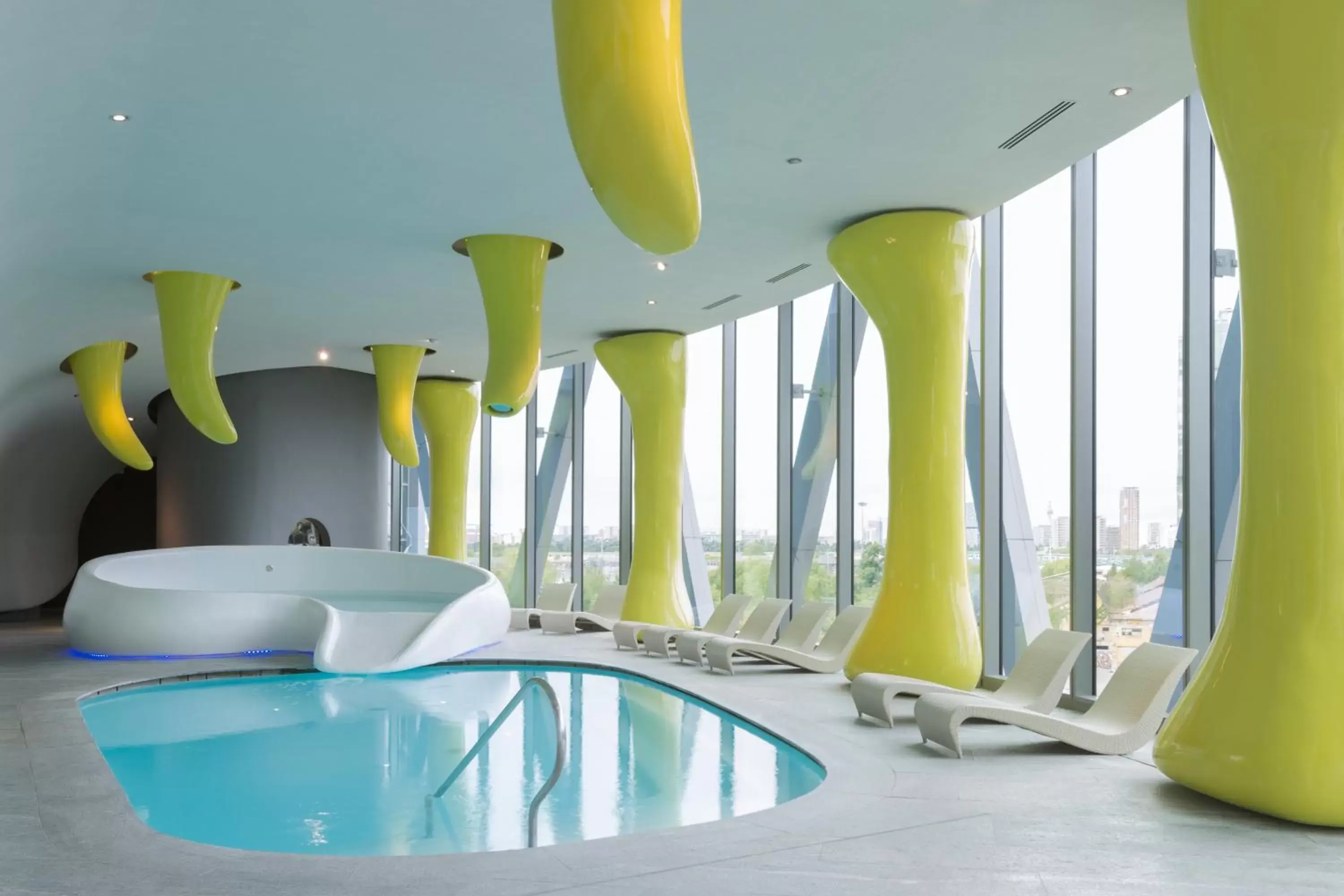 Spa and wellness centre/facilities, Swimming Pool in voco Milan-Fiere, an IHG Hotel