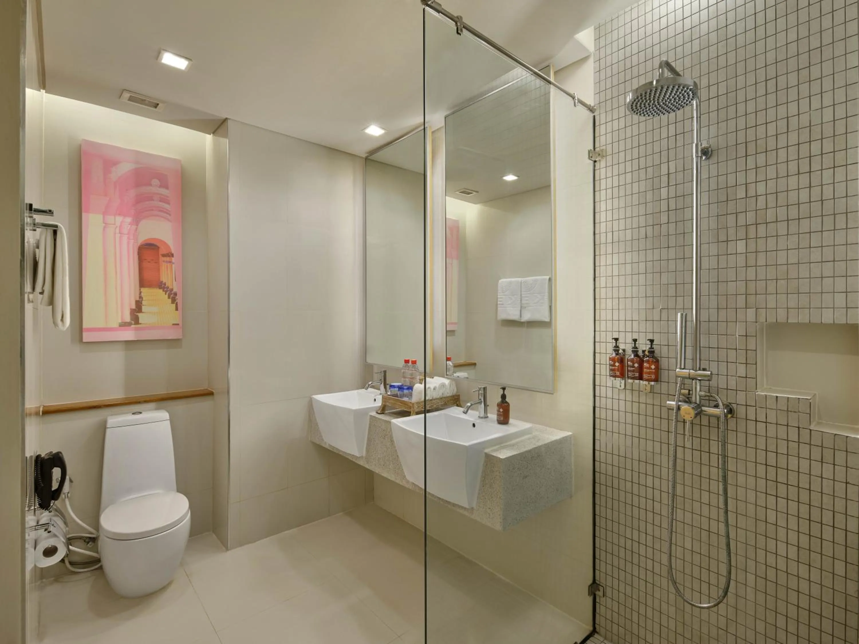 Shower in The Kee Resort & Spa