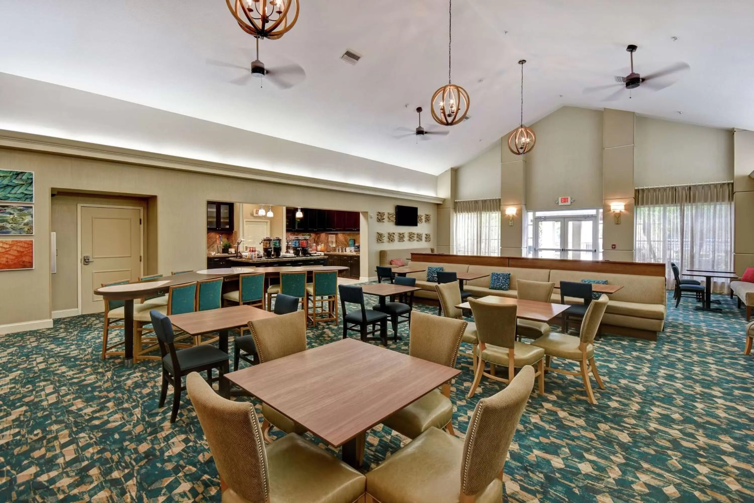 Dining area in Homewood Suites by Hilton Tampa-Port Richey