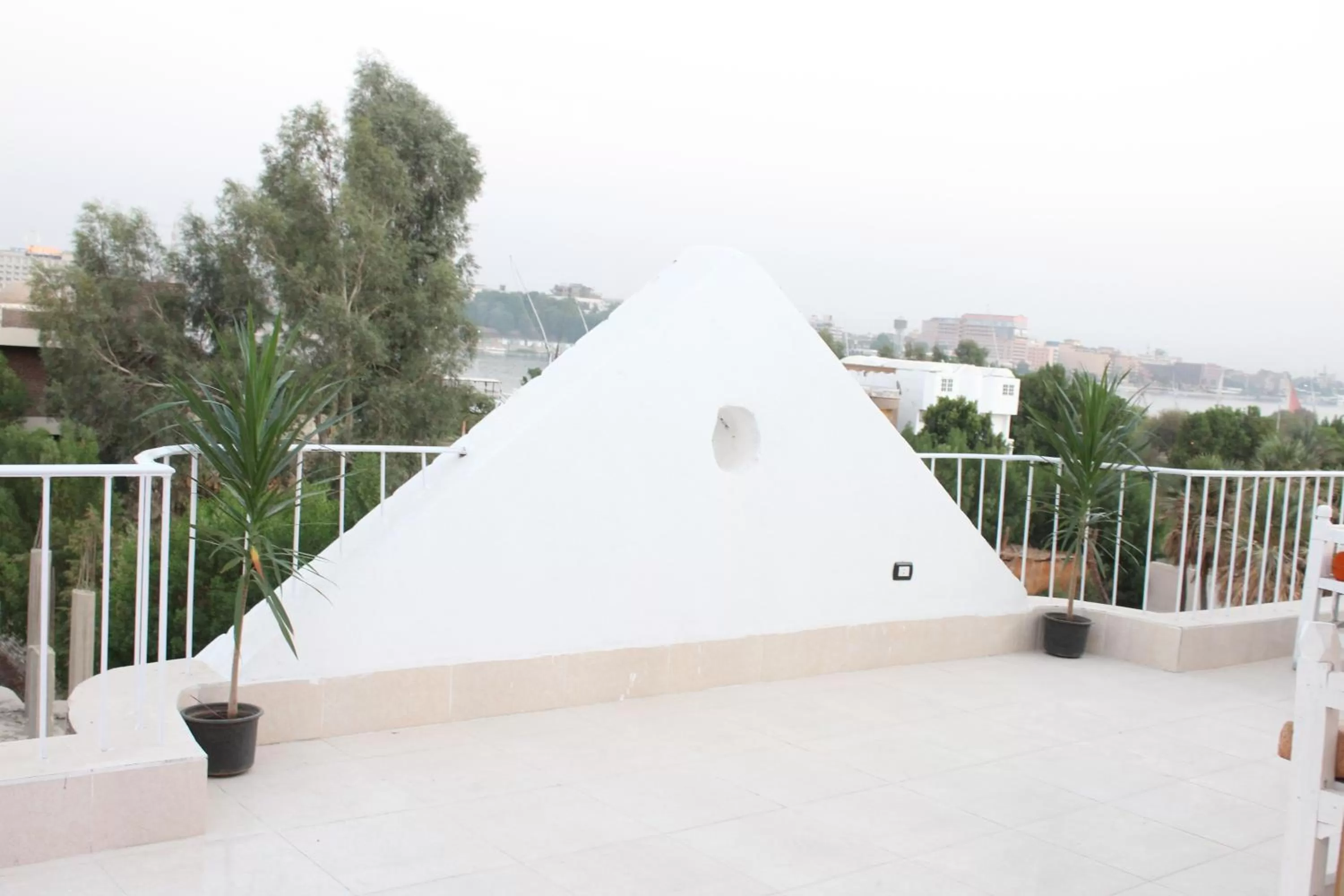 Mama Africa Apts & Studios