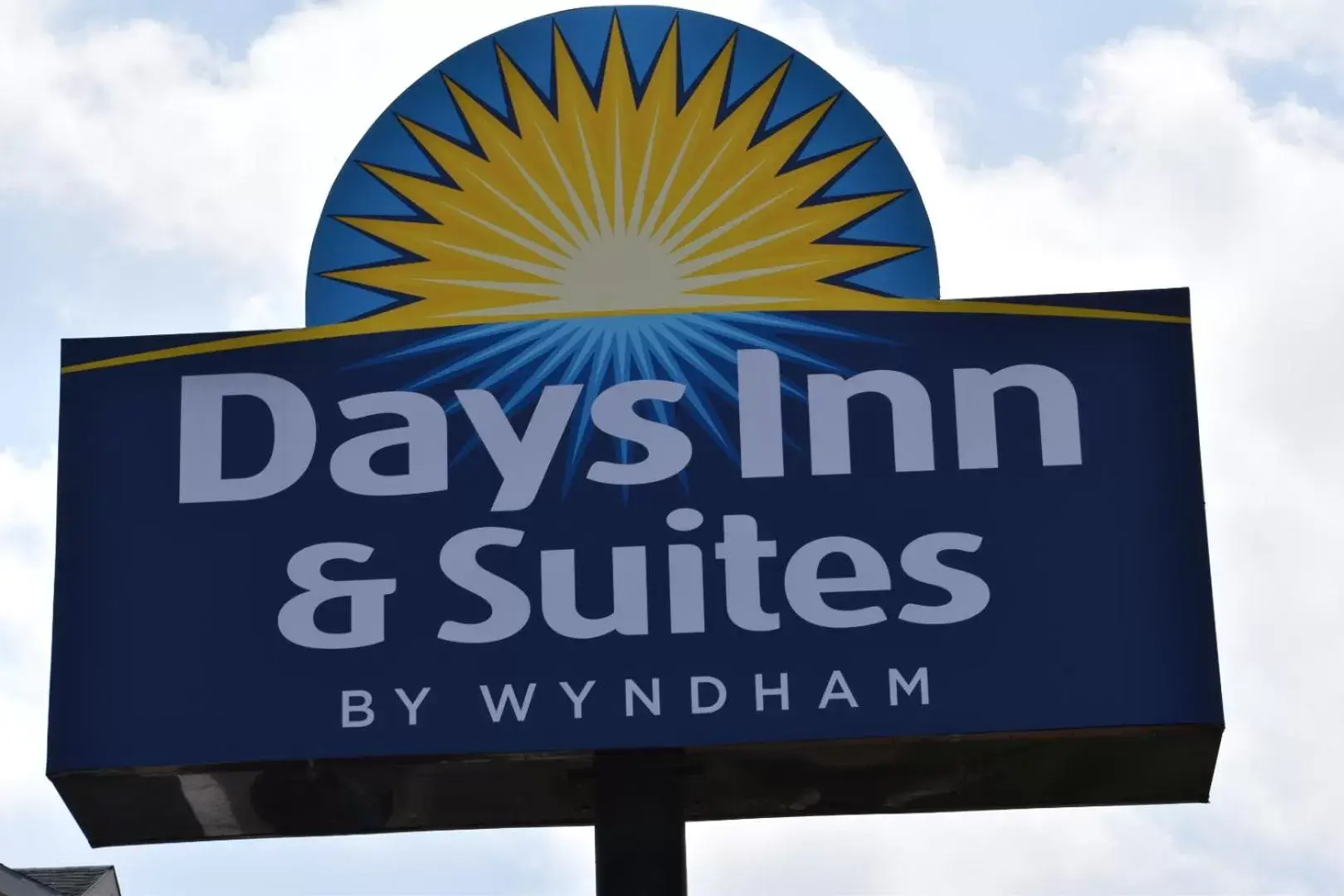 Property logo or sign in Days Inn by Wyndham Nacogdoches/SFA University/Downtown