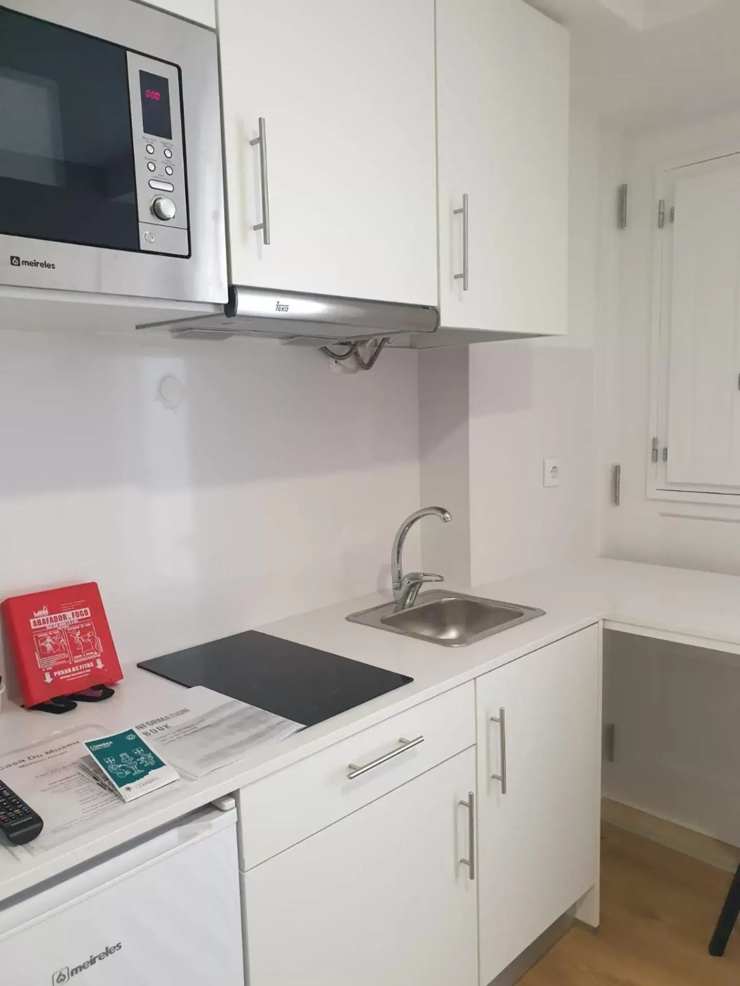 Kitchen/Kitchenette in Casa do Museu, Museum House