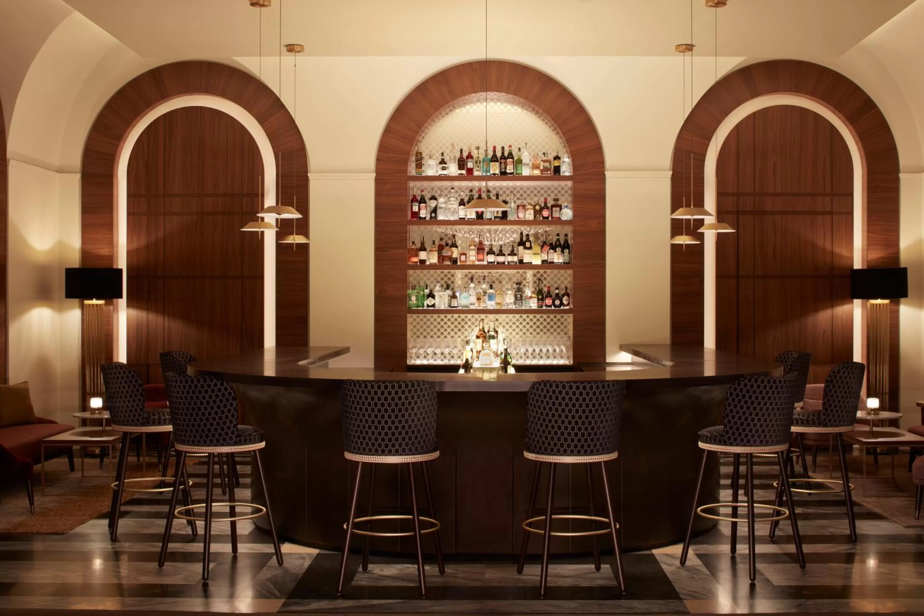 Lounge or bar in InterContinental Rome Ambasciatori Palace by IHG
