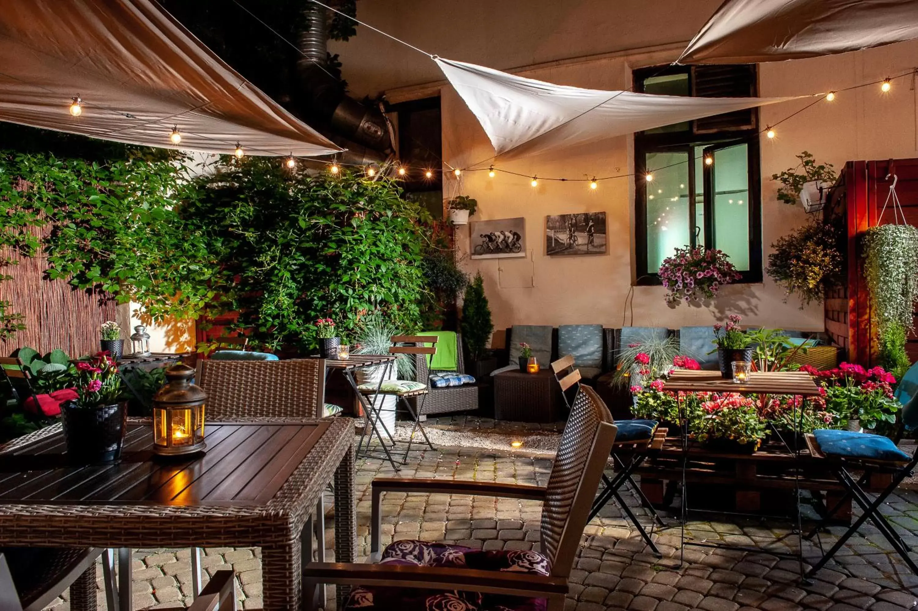 Garden, Restaurant/Places to Eat in Spatz Aparthotel