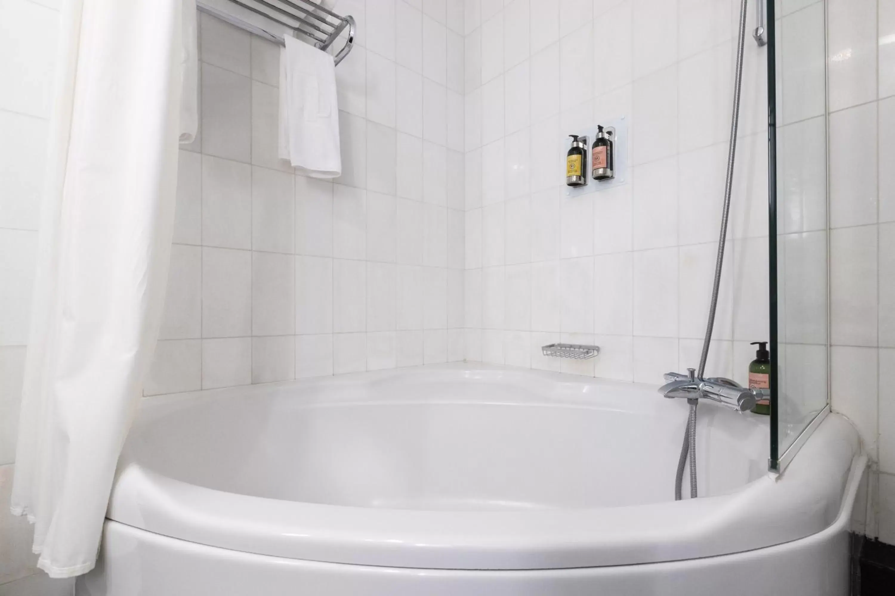 Bathroom in Hotel Du Parc - Mulhouse Centre