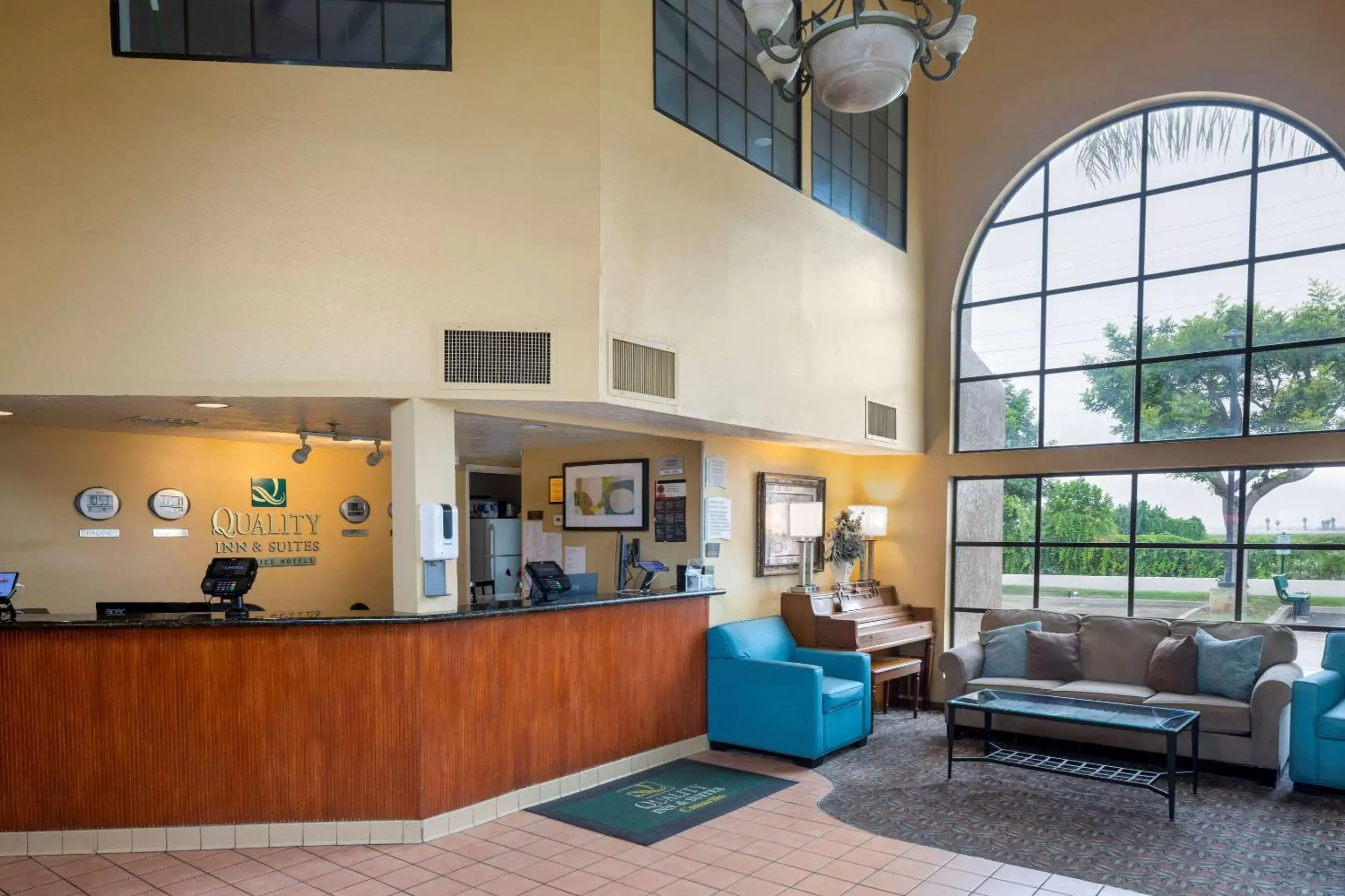 Lobby or reception, Lobby/Reception in Quality Inn & Suites Camarillo-Oxnard