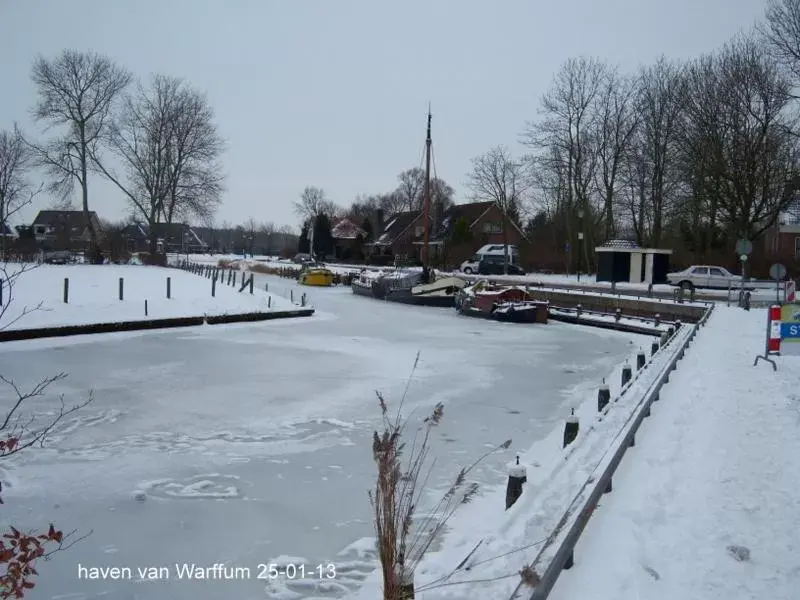 Neighbourhood, Winter in de Twee Paardjes