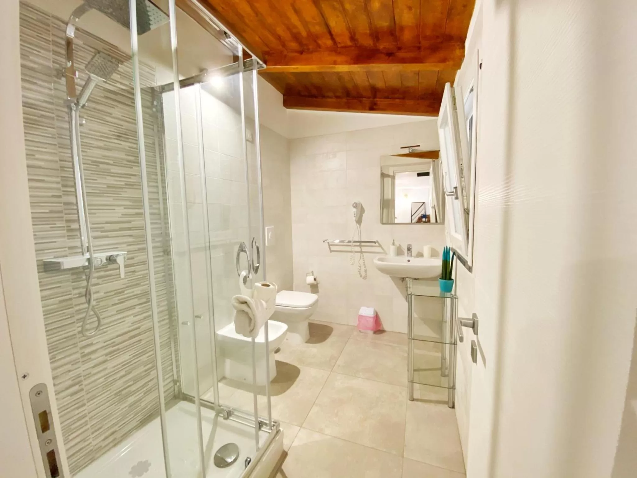 Toilet in B&B Salerno IN Centro