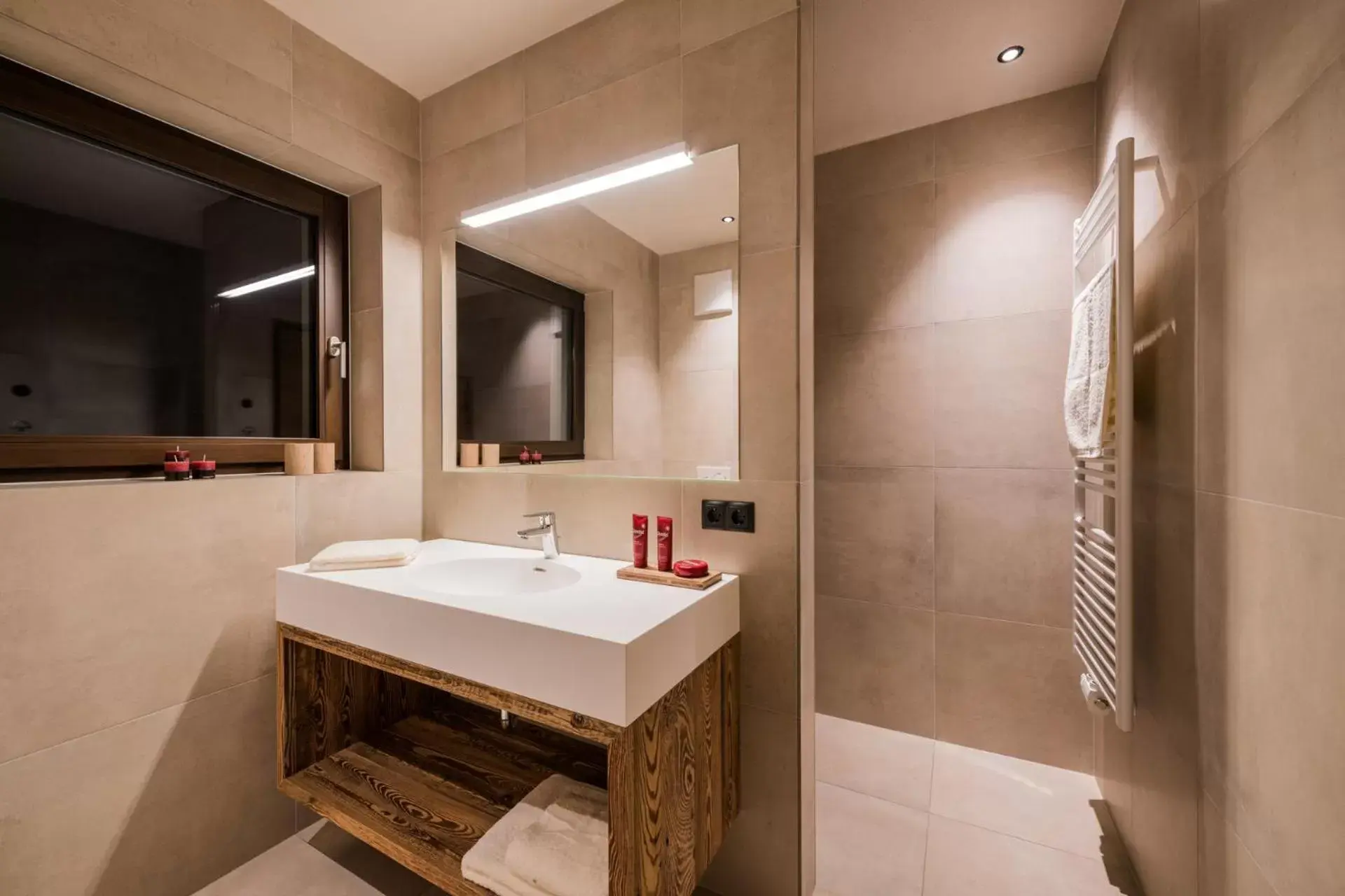 Bathroom in K1 Mountain Chalet - Luxury Apartements