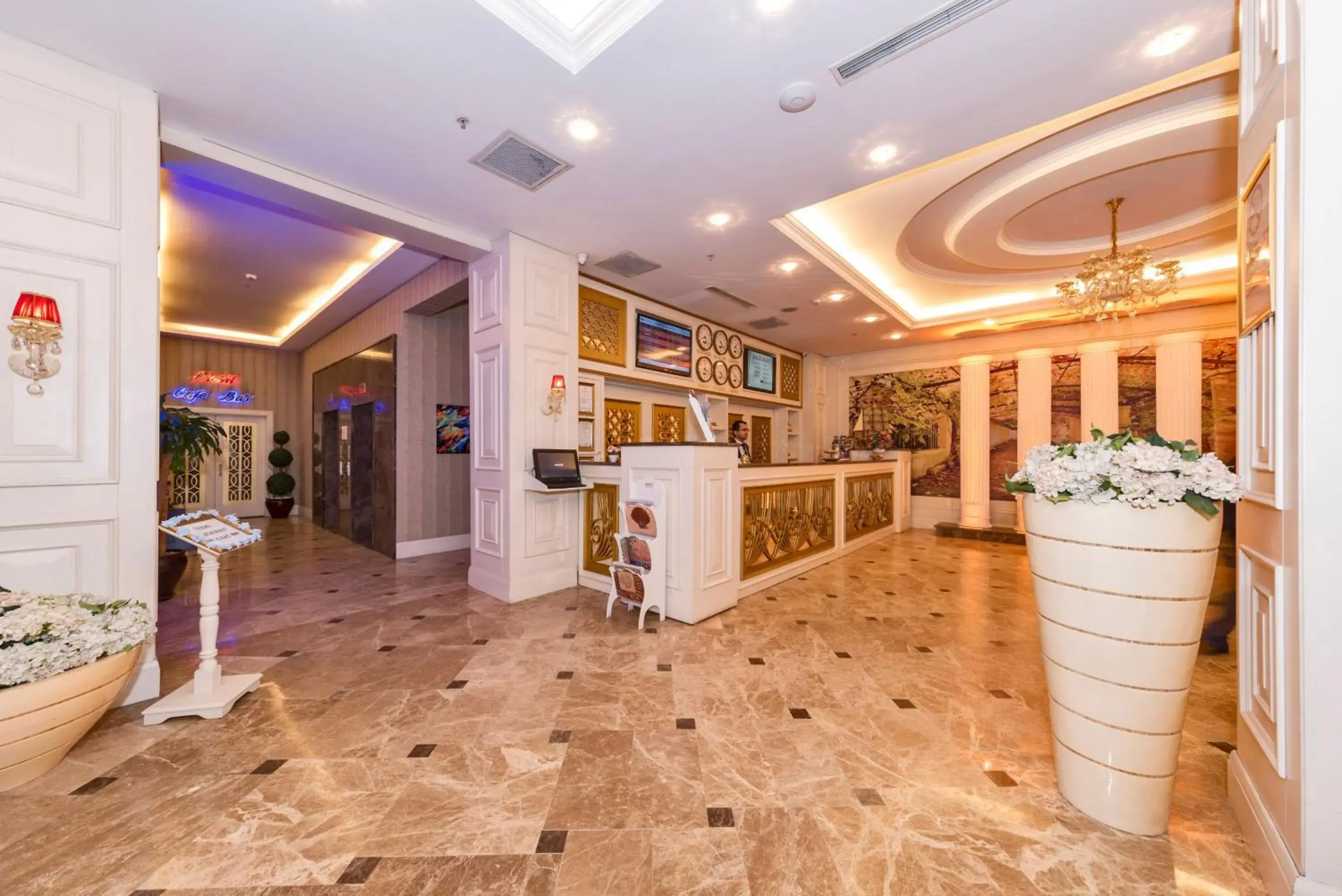 Lobby or reception in Marnas Hotels Lobby or reception in Marnas Hotels