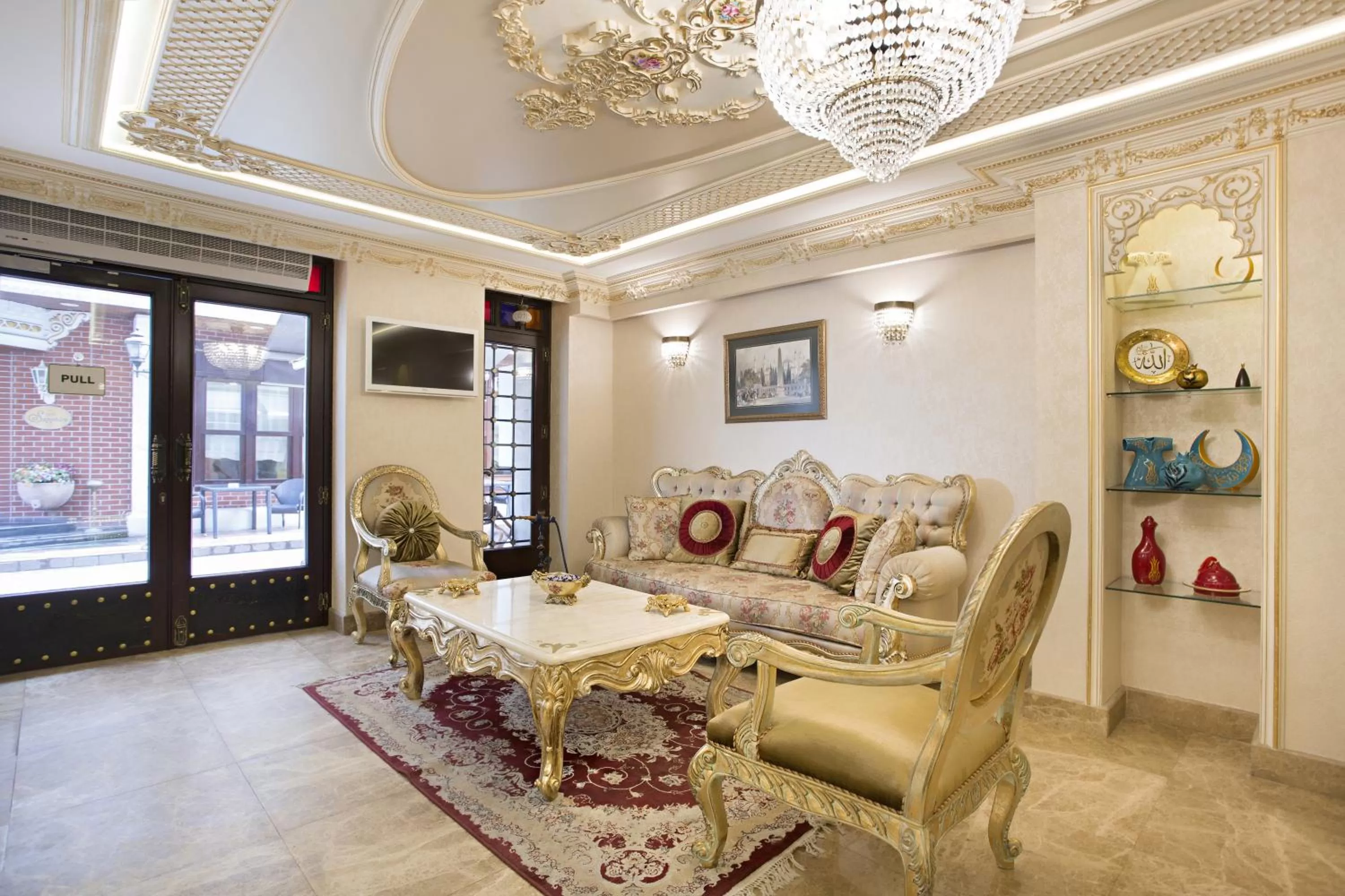 Lobby or reception in Hotel Evsen