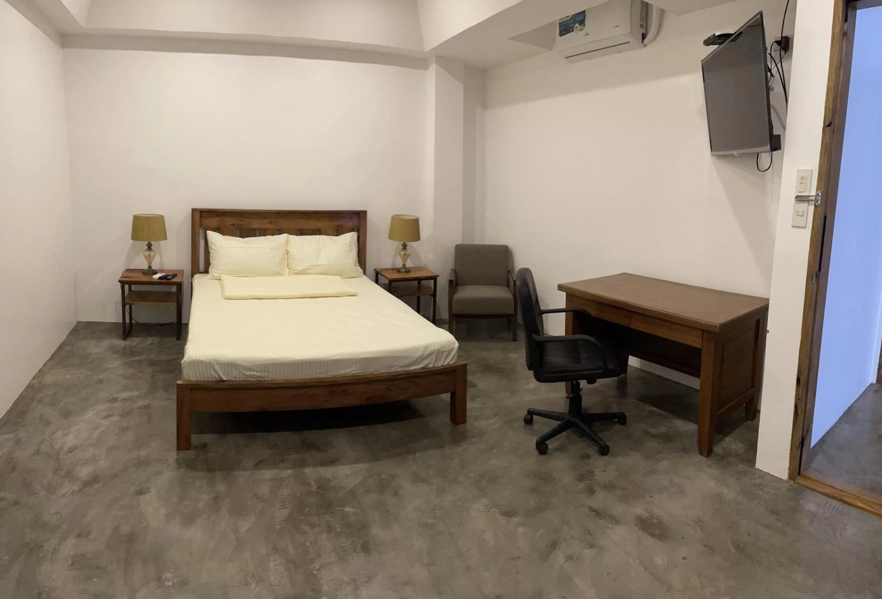 Bed in P&B Residences Legazpi