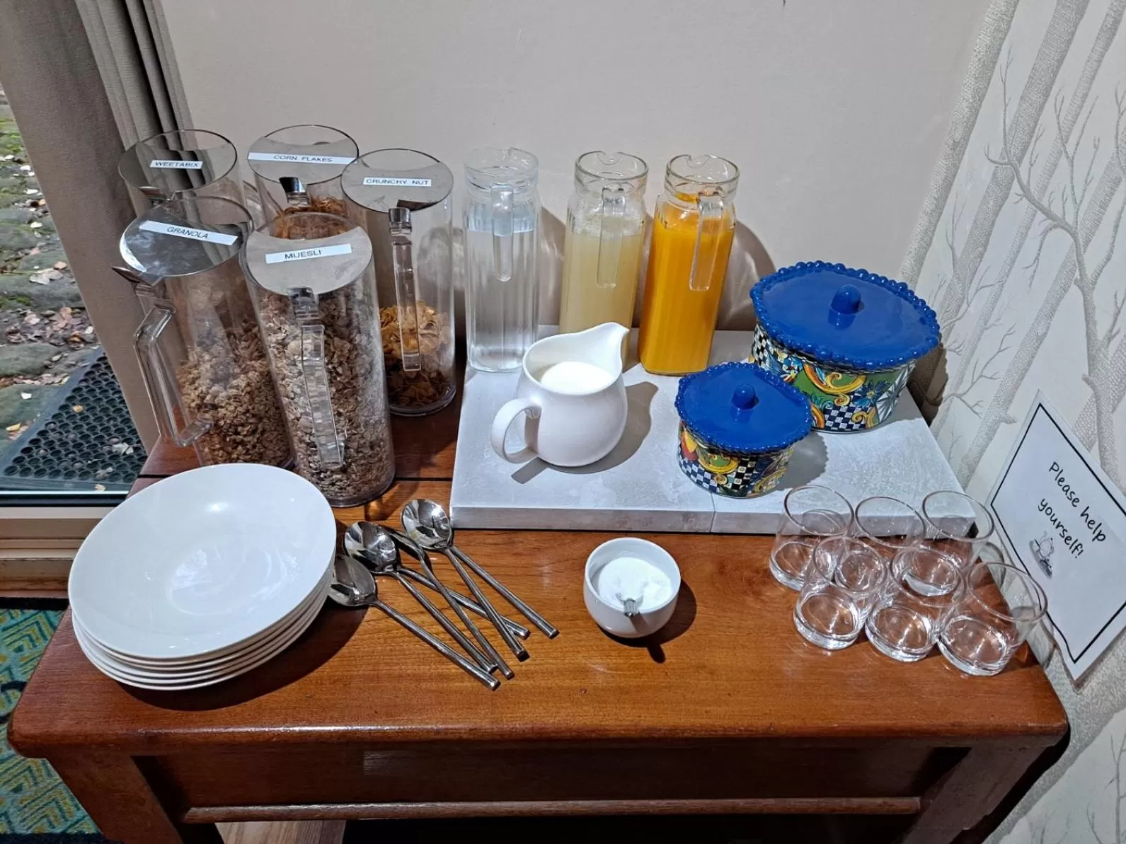 Continental breakfast in Robin Hood Farm B&B